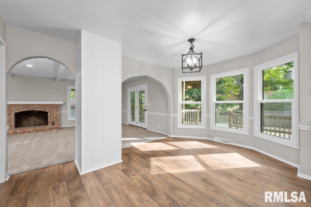 5094 Norwood Drive, Bettendorf, Iowa image 17