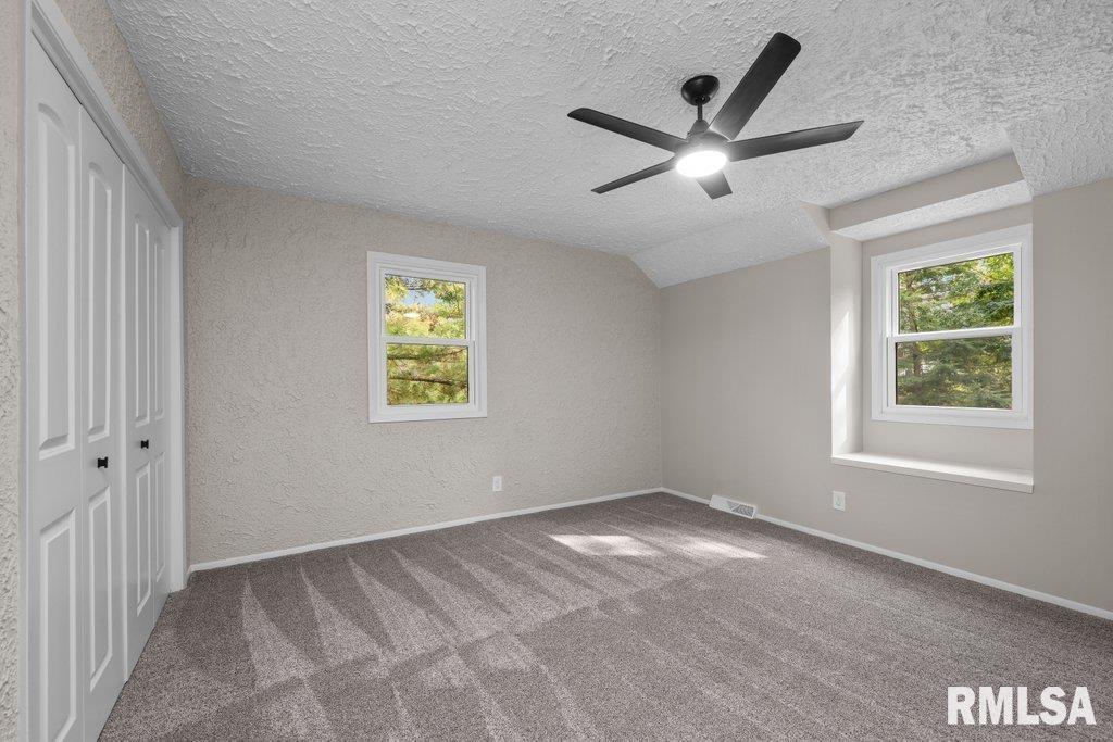 5094 Norwood Drive, Bettendorf, Iowa image 22