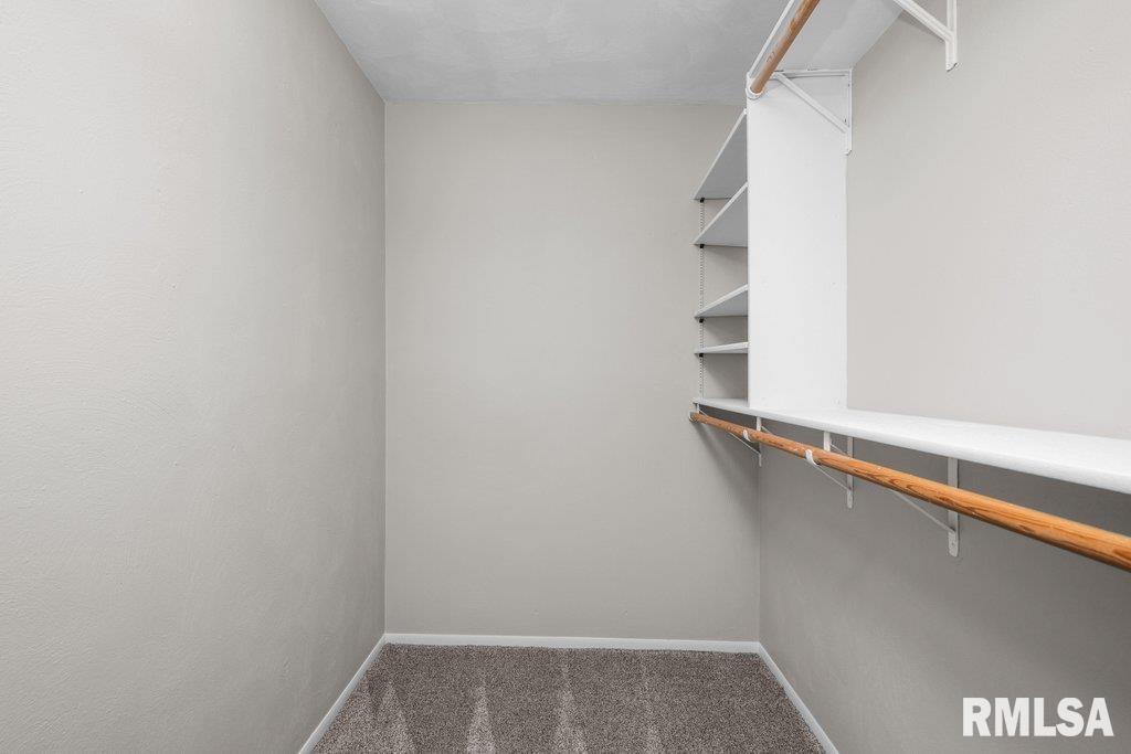 5094 Norwood Drive, Bettendorf, Iowa image 31