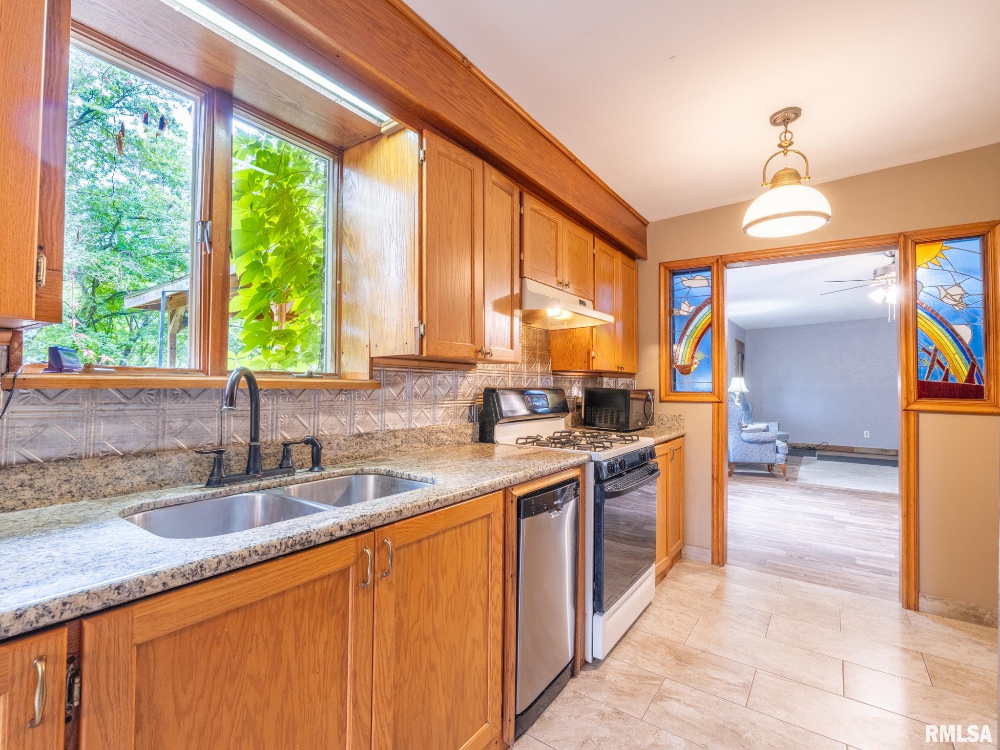 6102 S Trivoli Road, Glasford, Illinois image 33