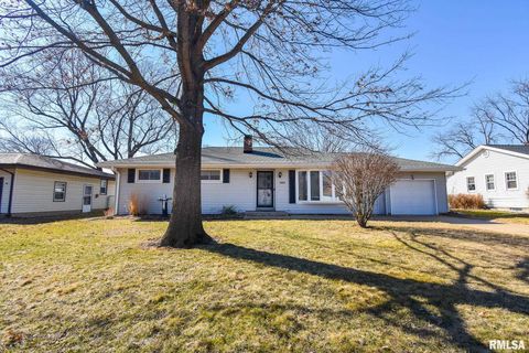 Homes For Sale - 2715 Tiara Strip<br/> Peoria, IL 61607