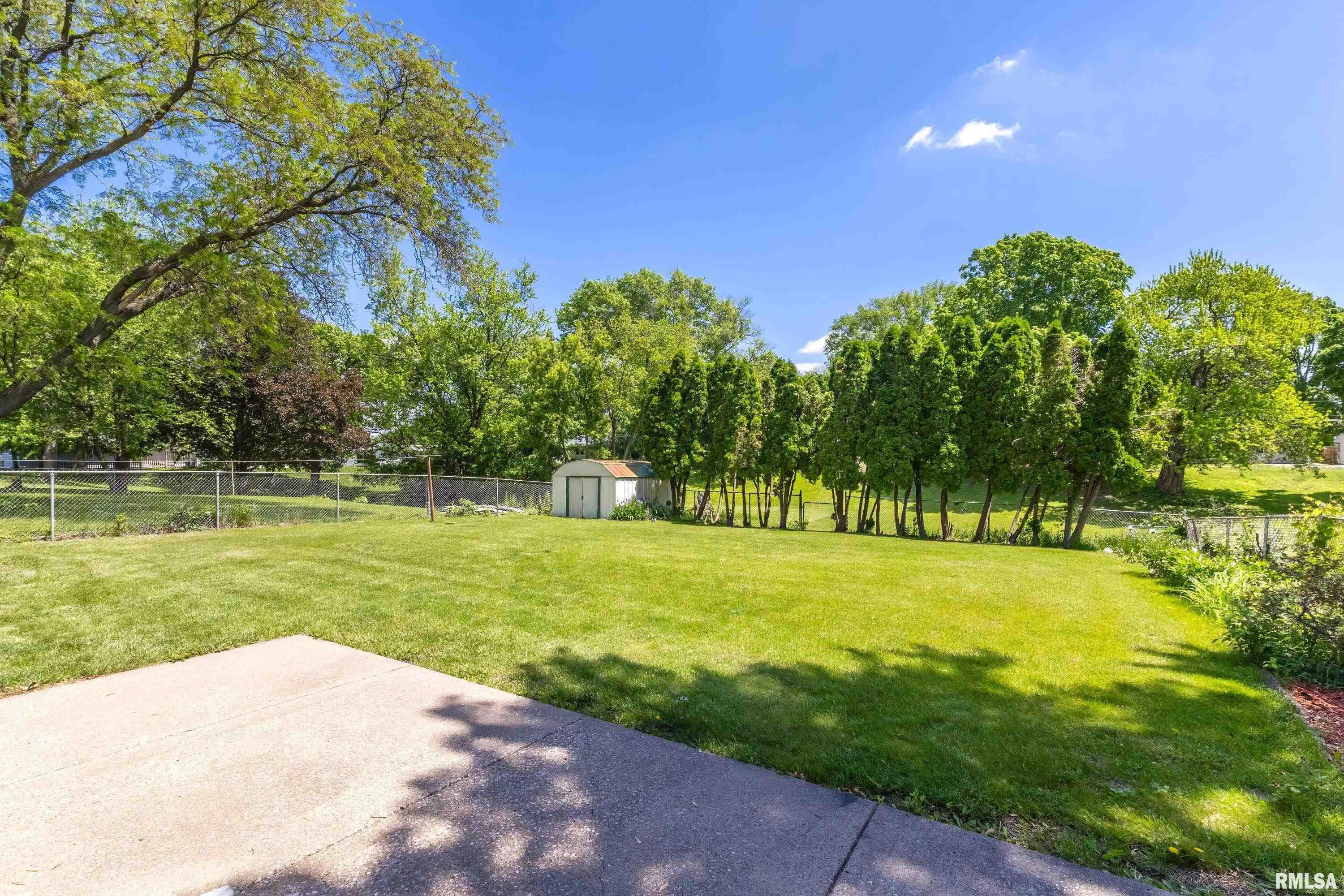 1119 14th Street, Bettendorf, Iowa image 24