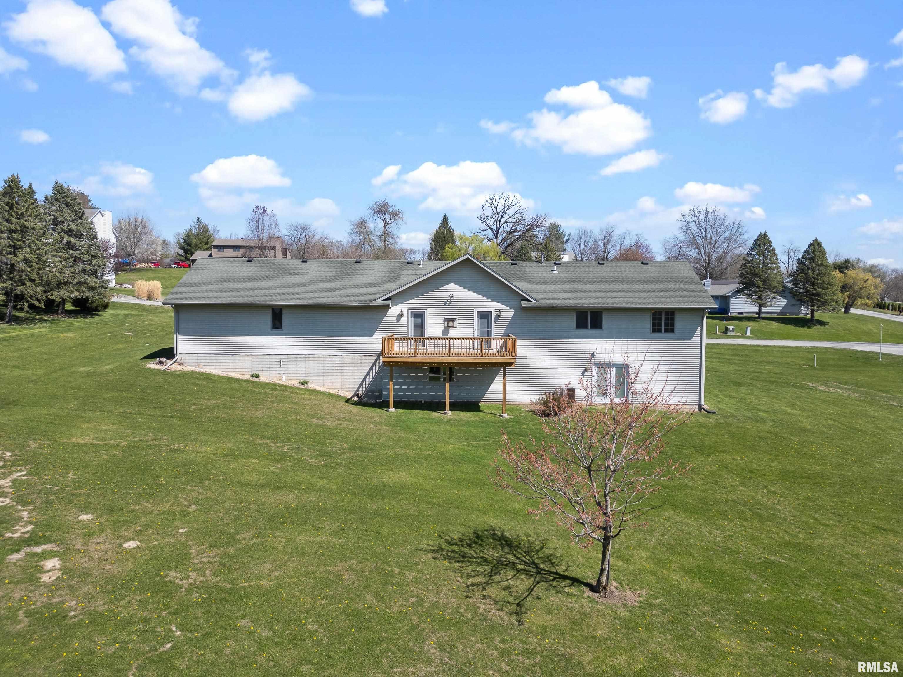 23 E Timberline Drive, Blue Grass, Iowa image 23