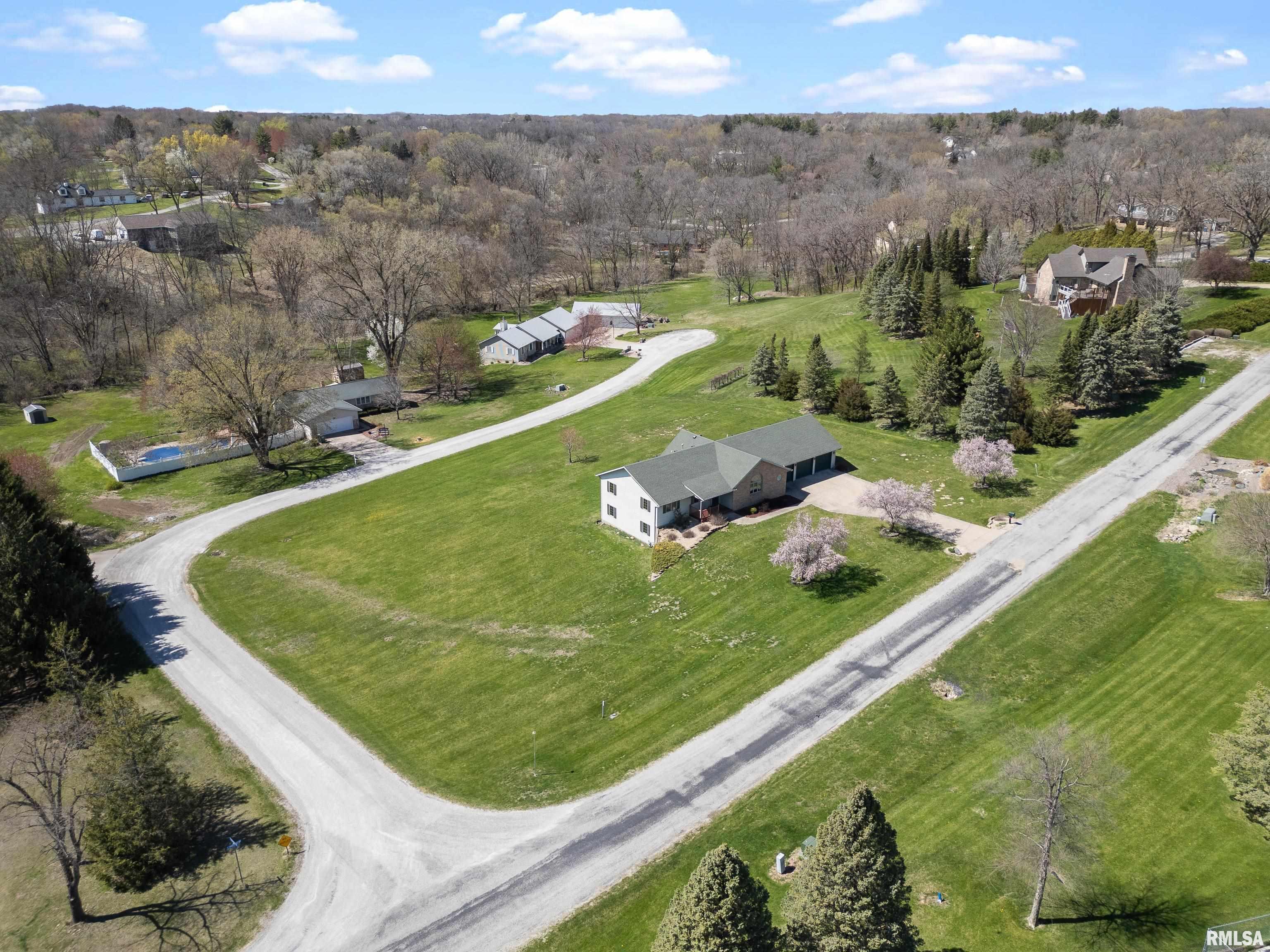 23 E Timberline Drive, Blue Grass, Iowa image 21