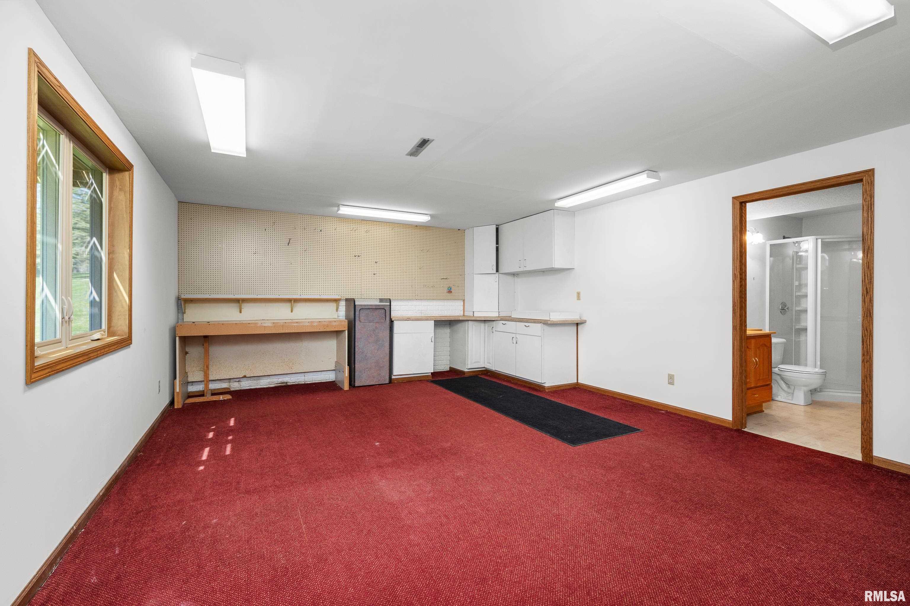 23 E Timberline Drive, Blue Grass, Iowa image 40