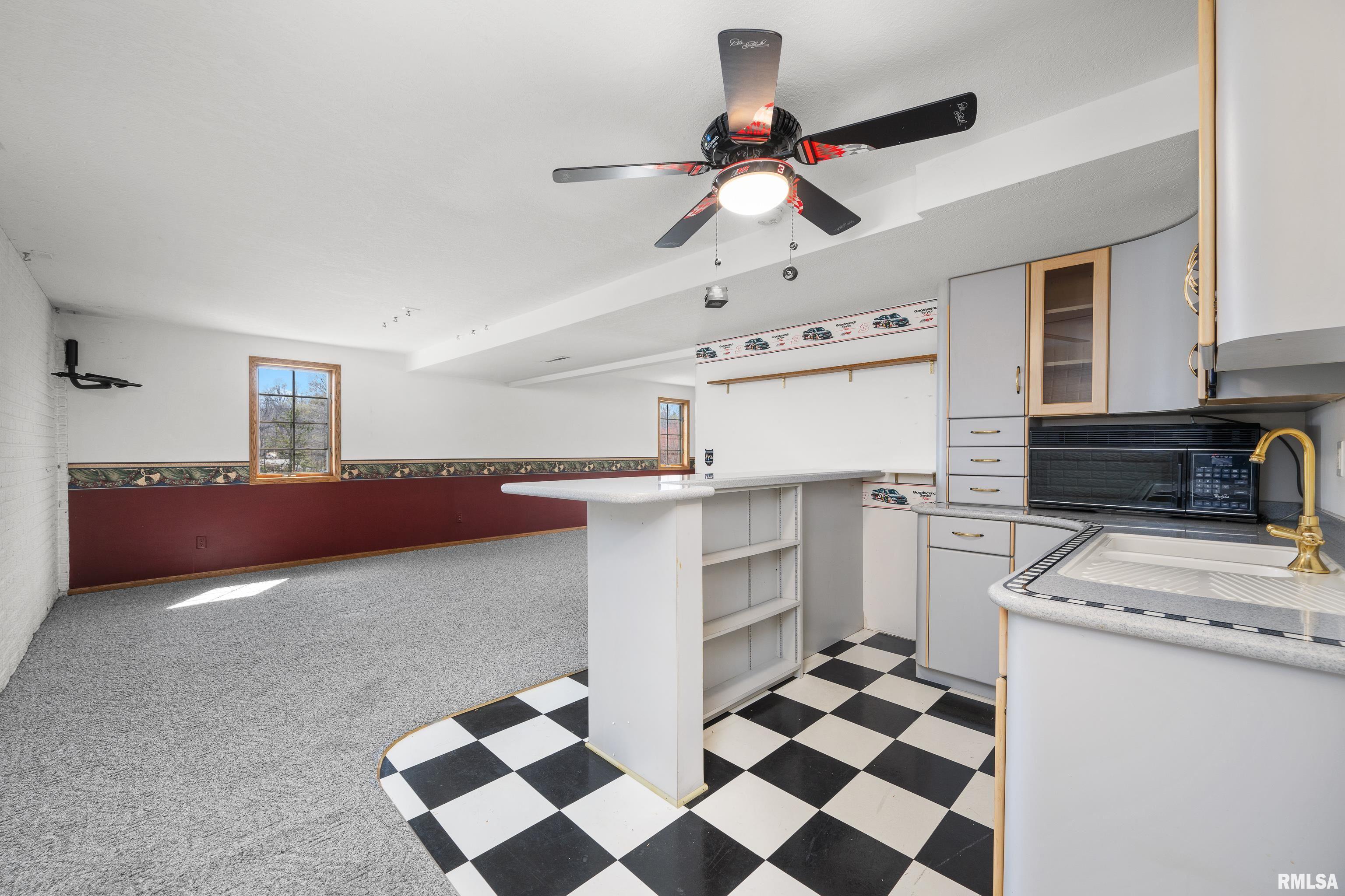 23 E Timberline Drive, Blue Grass, Iowa image 36