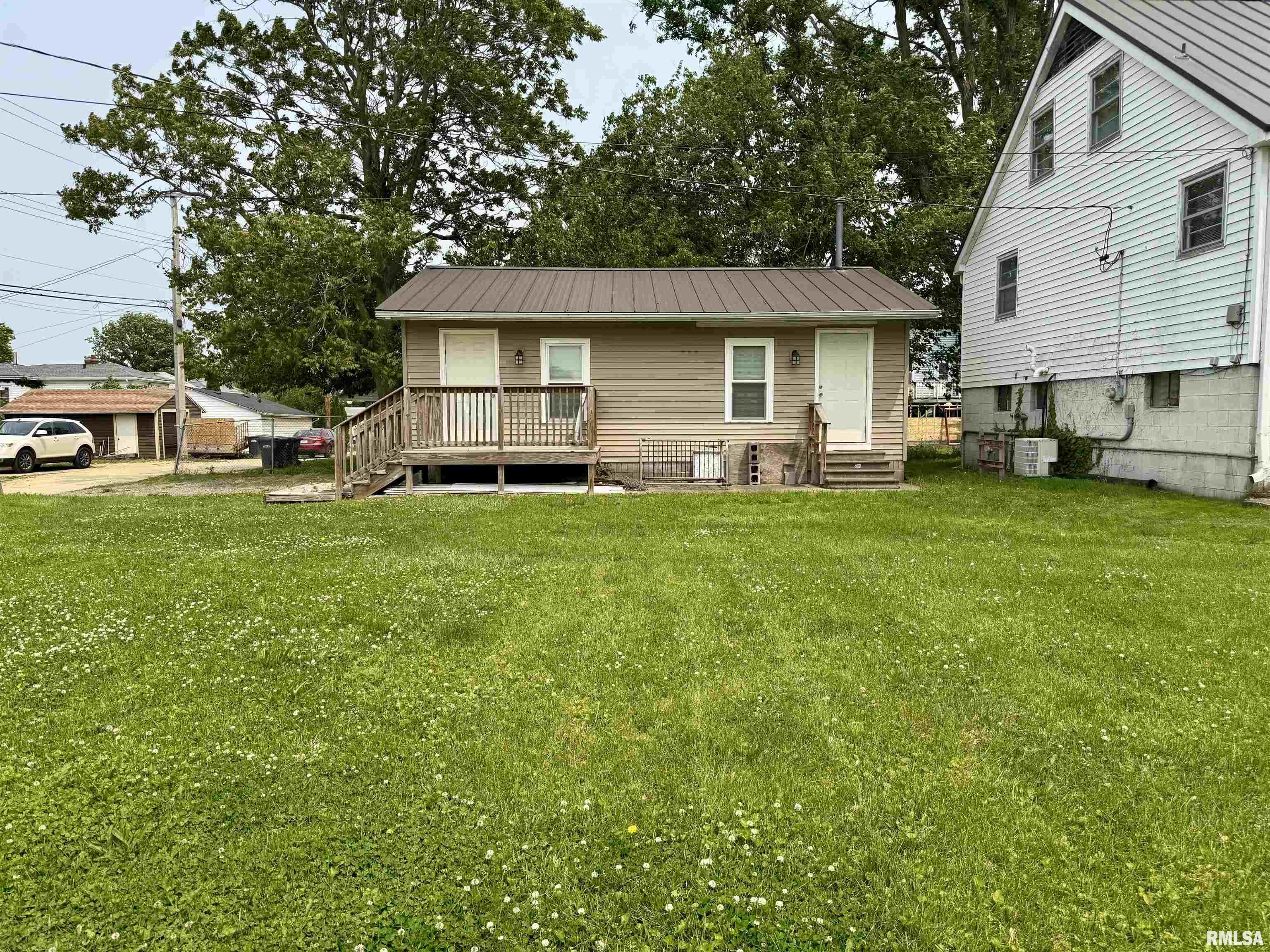 532 8th Avenue South, Clinton, Iowa image 3