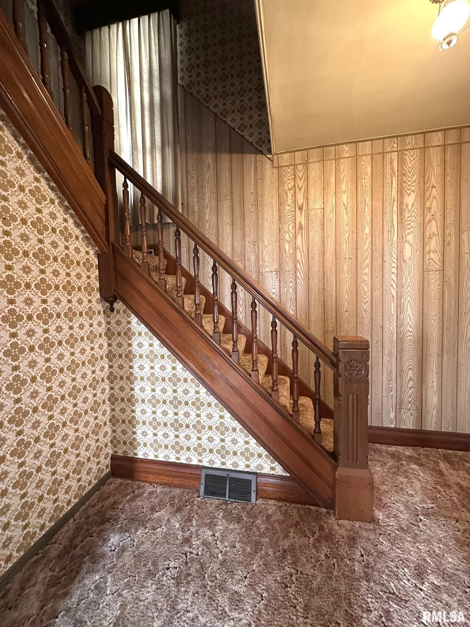 368 Oak Street, Galesburg, Illinois image 13