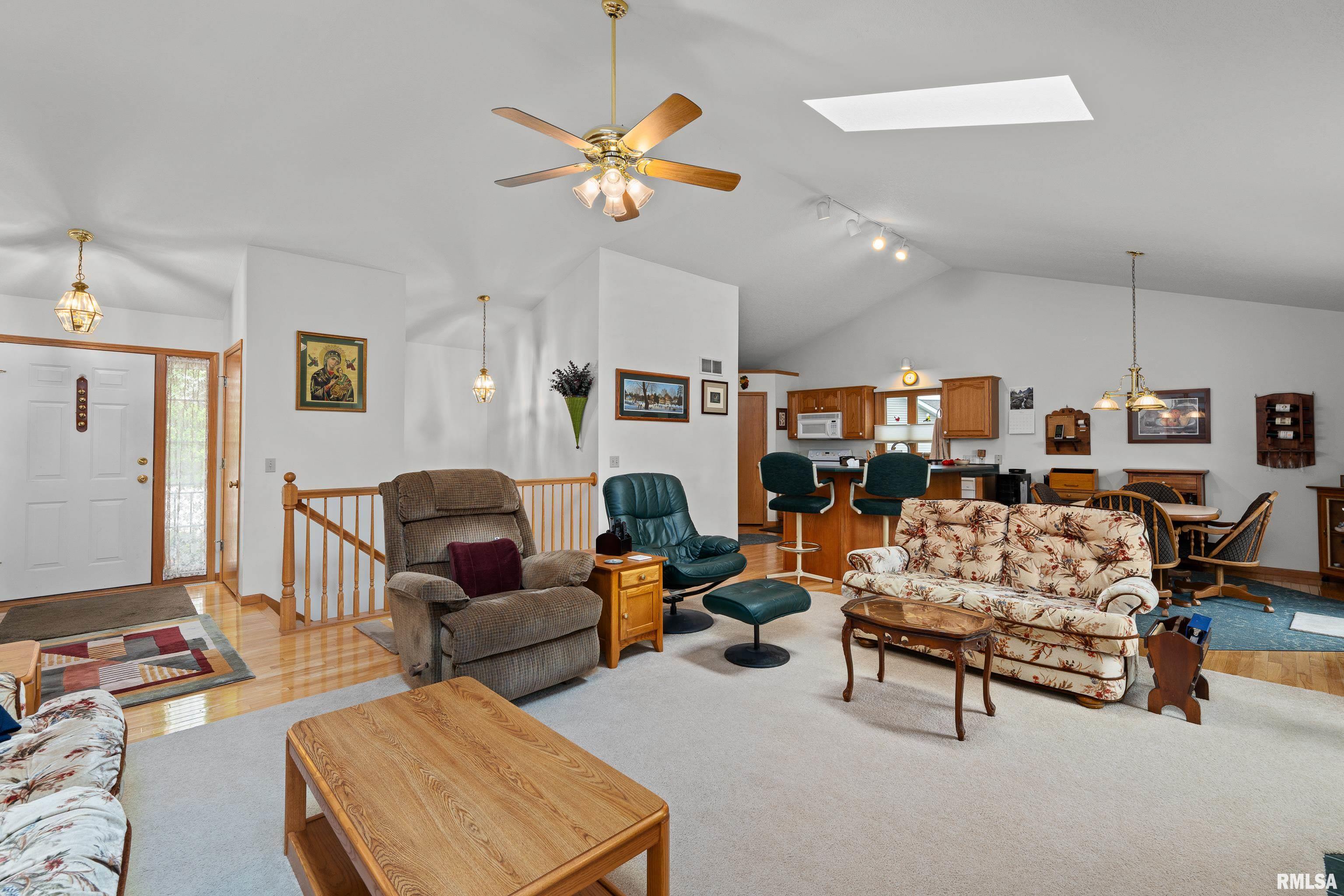 5142 Fillmore Court, Davenport, Iowa image 8