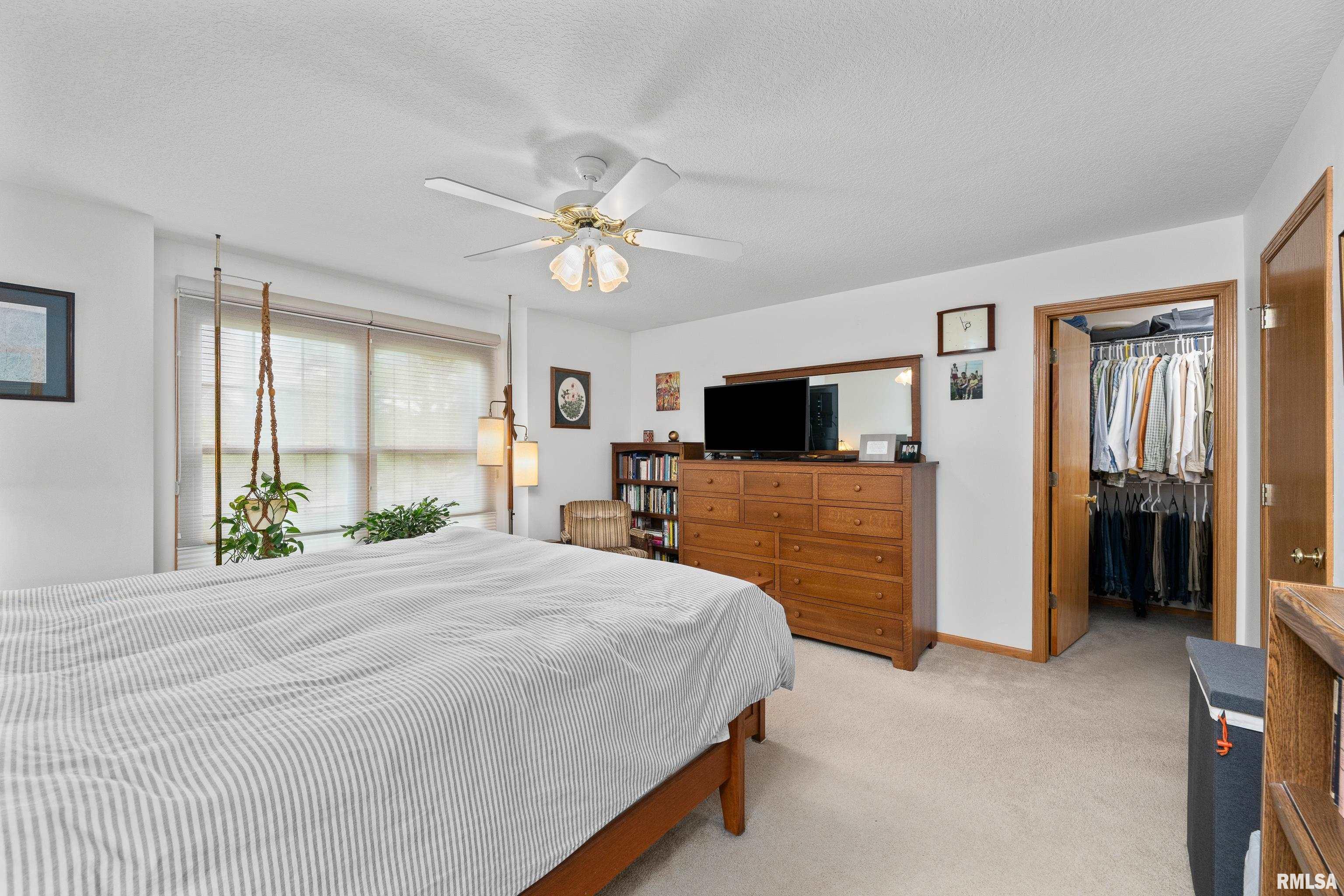 5142 Fillmore Court, Davenport, Iowa image 24