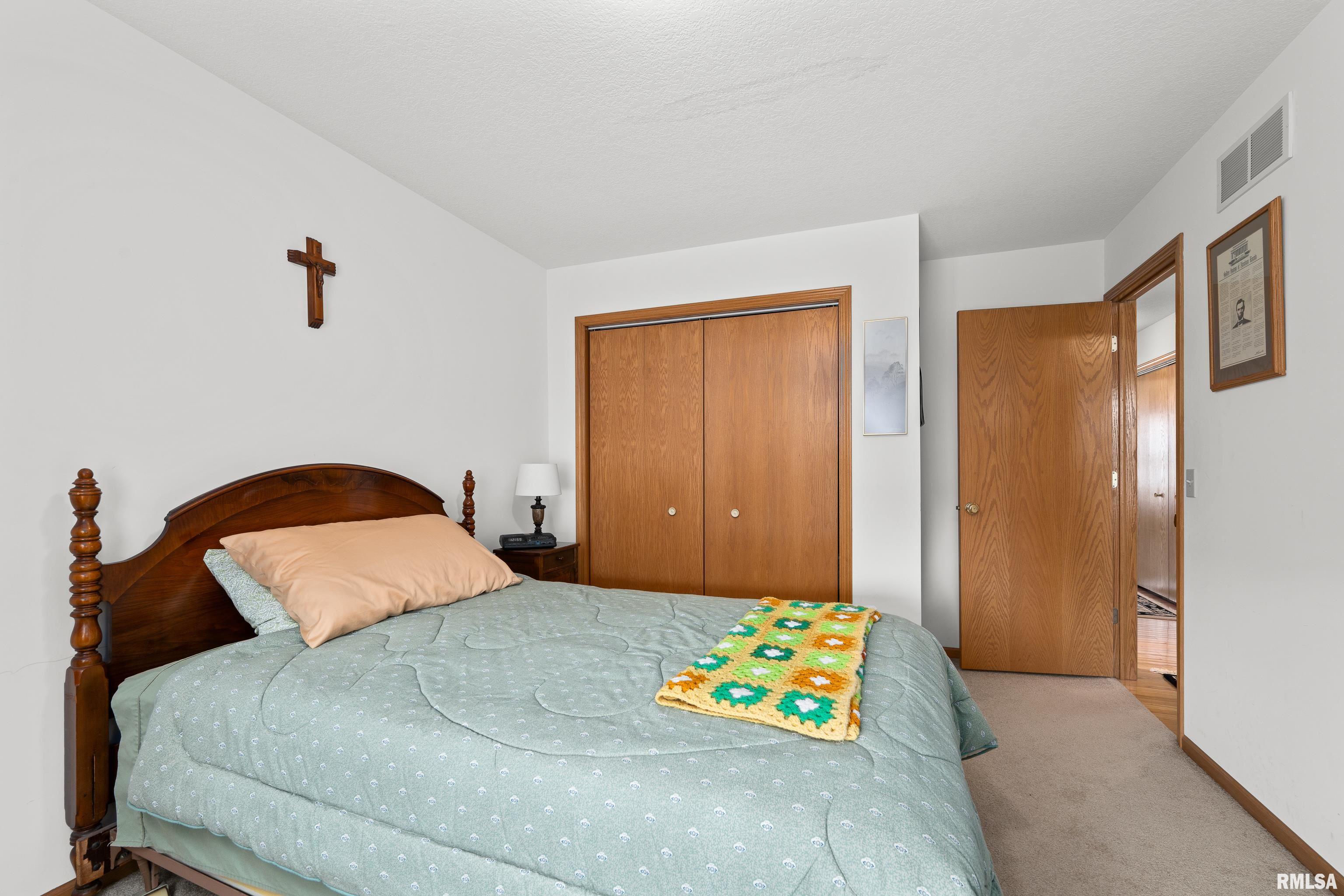 5142 Fillmore Court, Davenport, Iowa image 27