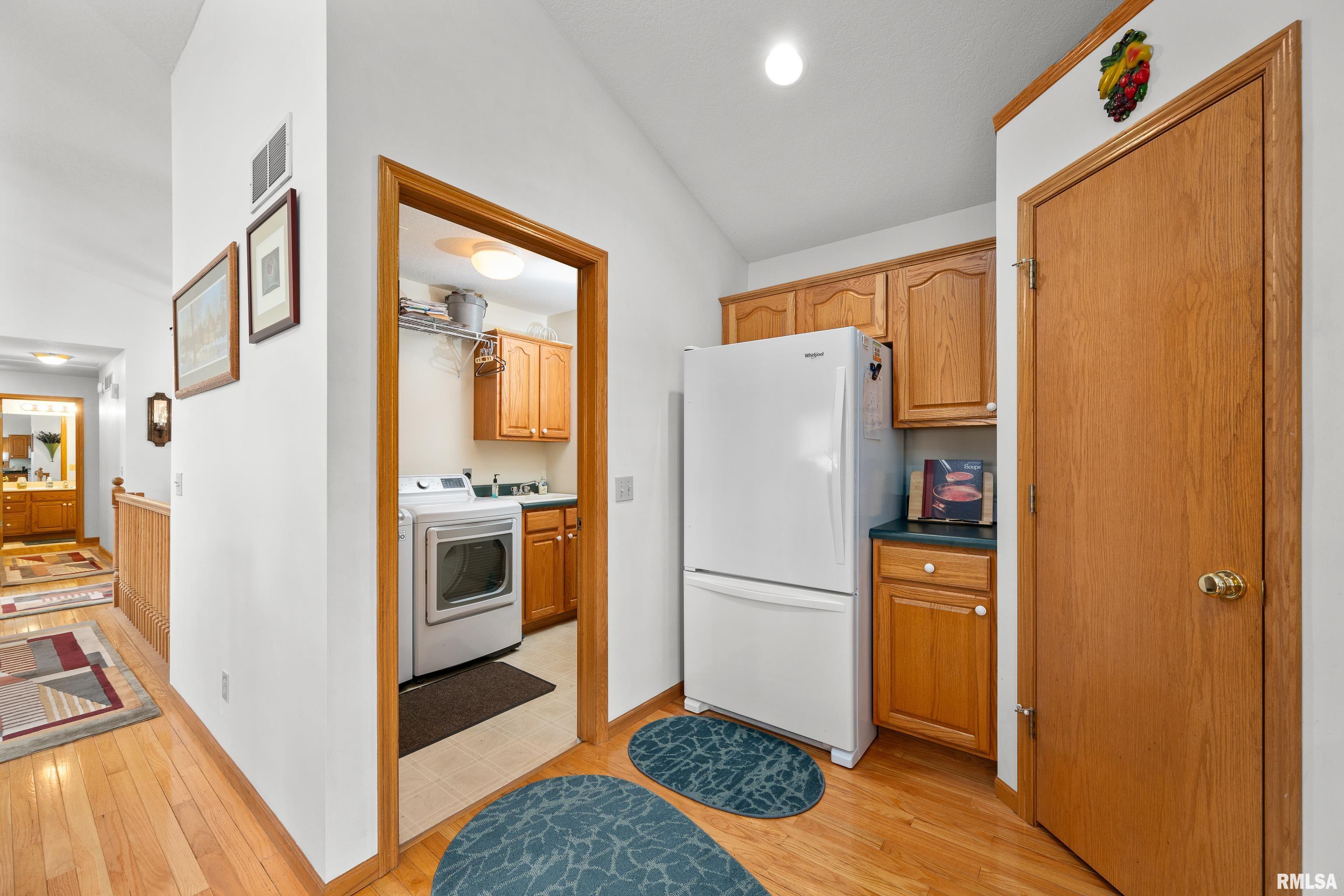 5142 Fillmore Court, Davenport, Iowa image 21
