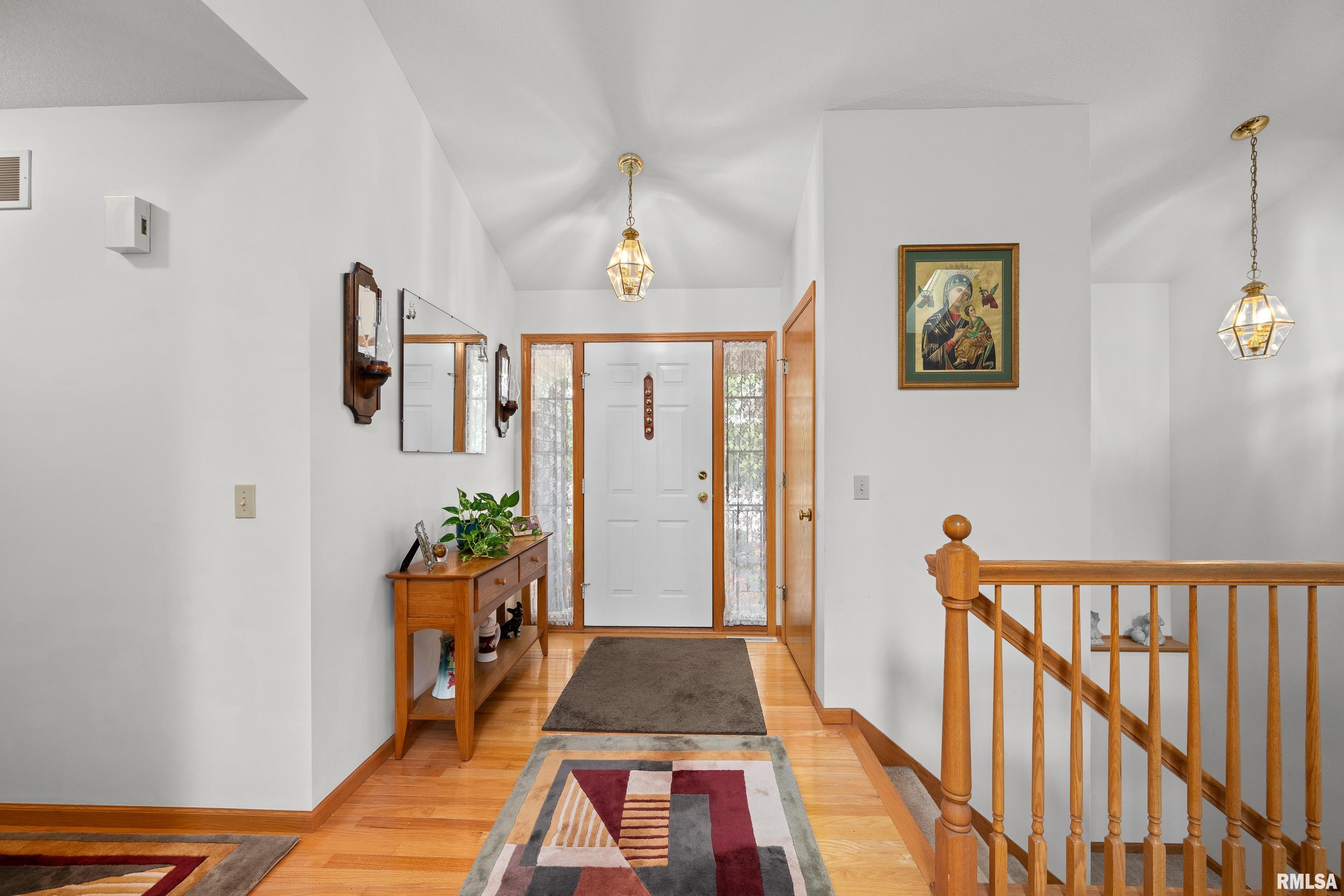 5142 Fillmore Court, Davenport, Iowa image 6
