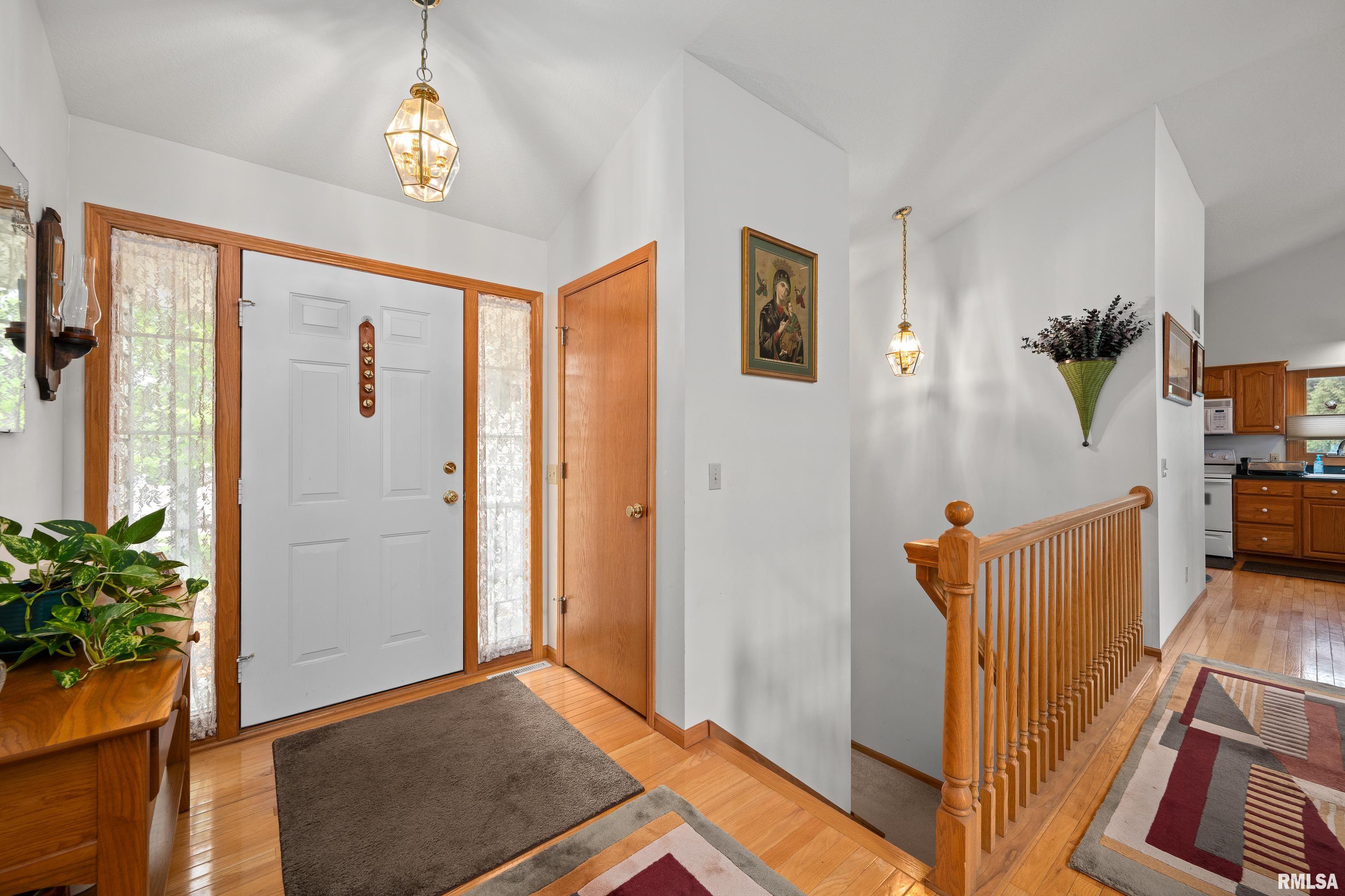5142 Fillmore Court, Davenport, Iowa image 7