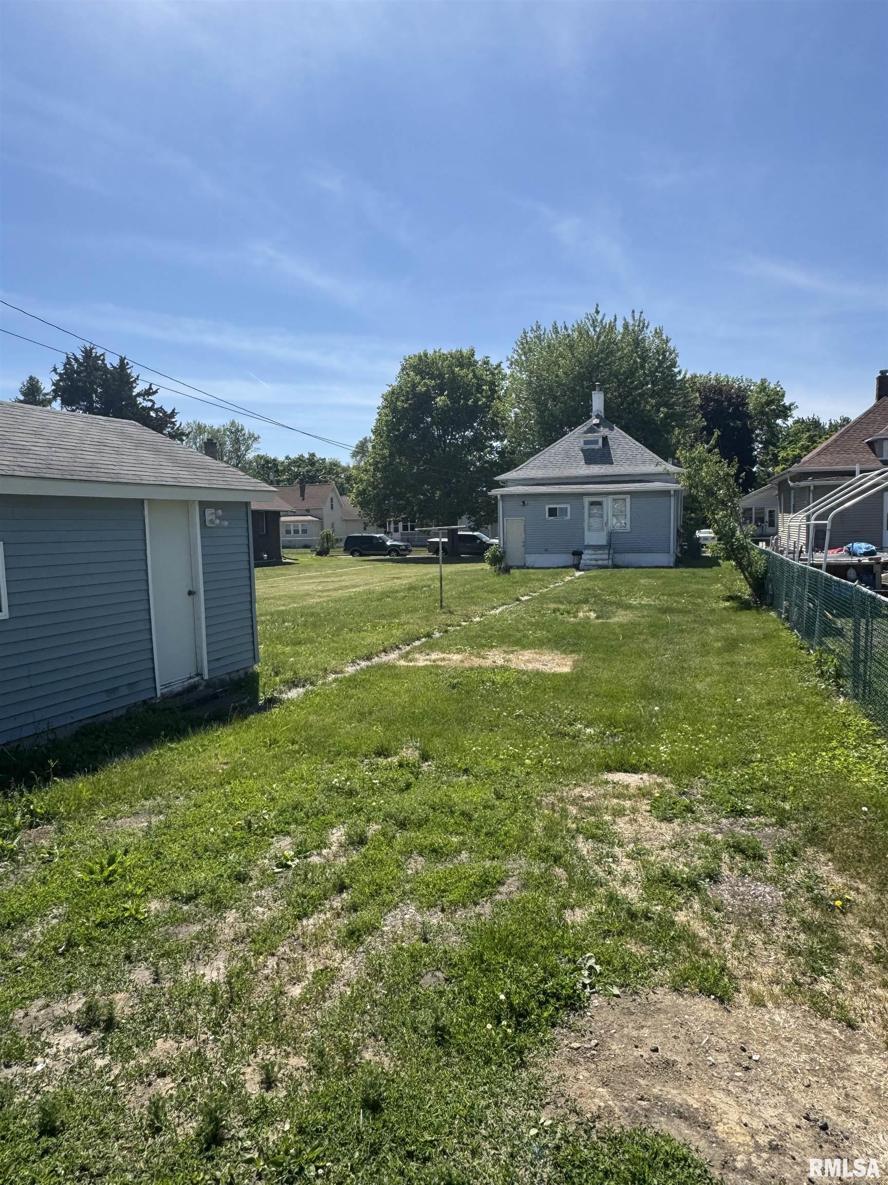 1340 18th Street, East Moline, Illinois image 5