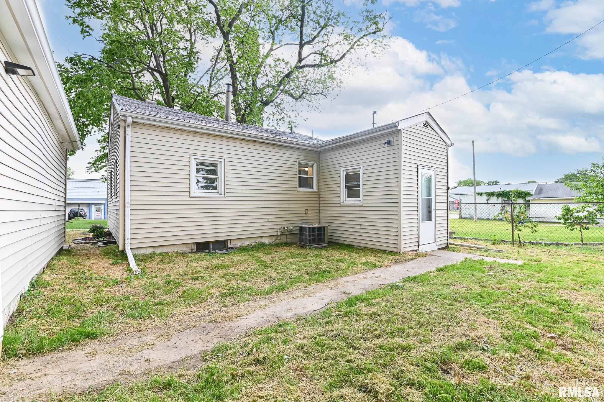 1219 Black Street, Pekin, Illinois image 17