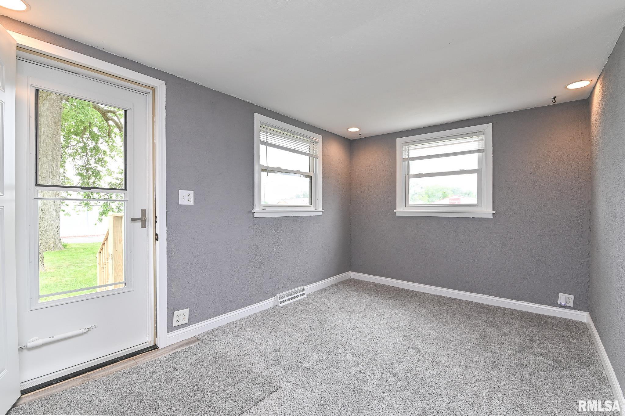 1219 Black Street, Pekin, Illinois image 3