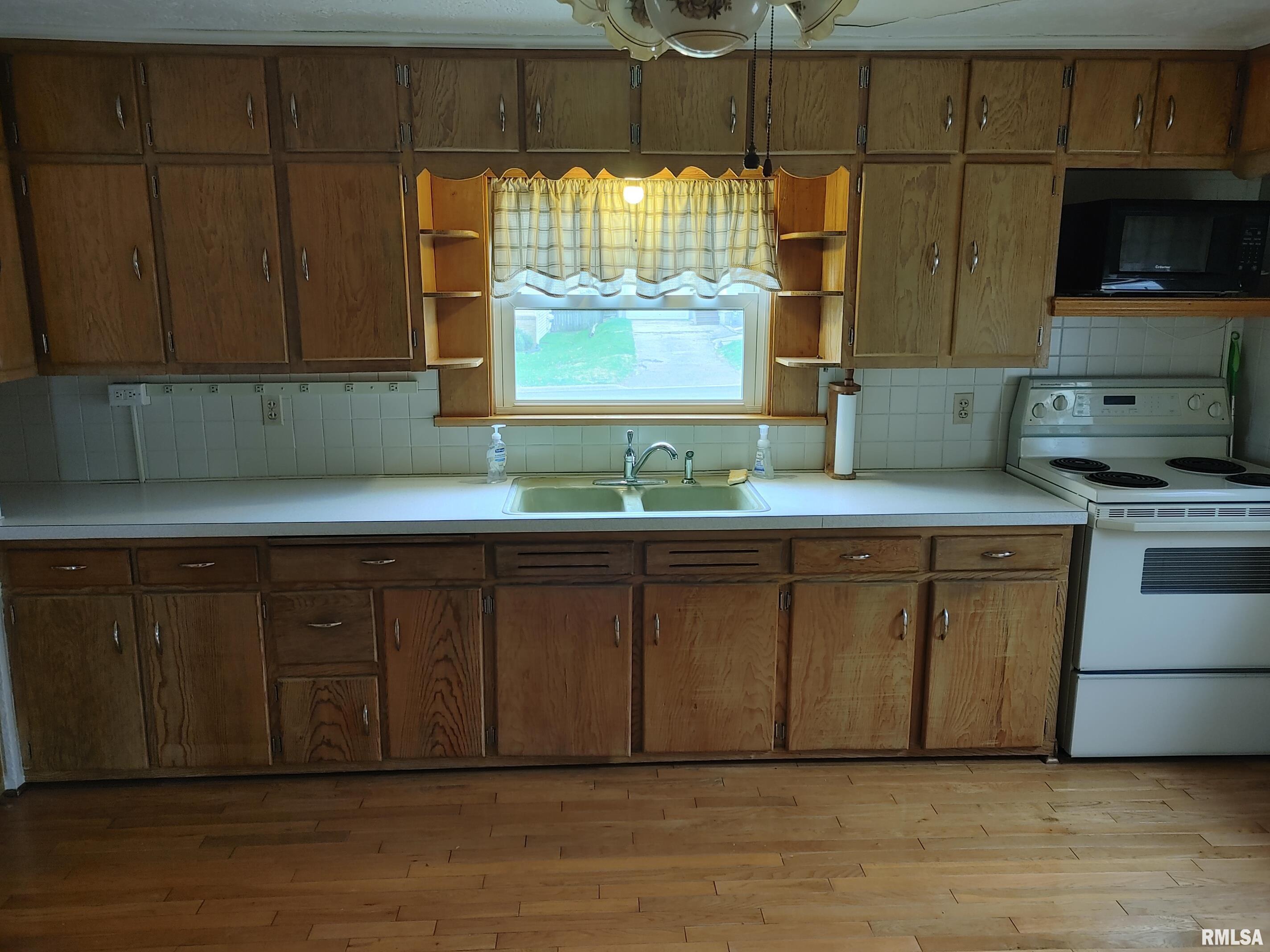 107 North Street, Washington, Illinois image 13