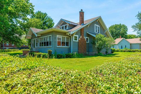 Homes For Sale - 201 S 3rd Street<br/> Mason County, San Jose, IL 62682