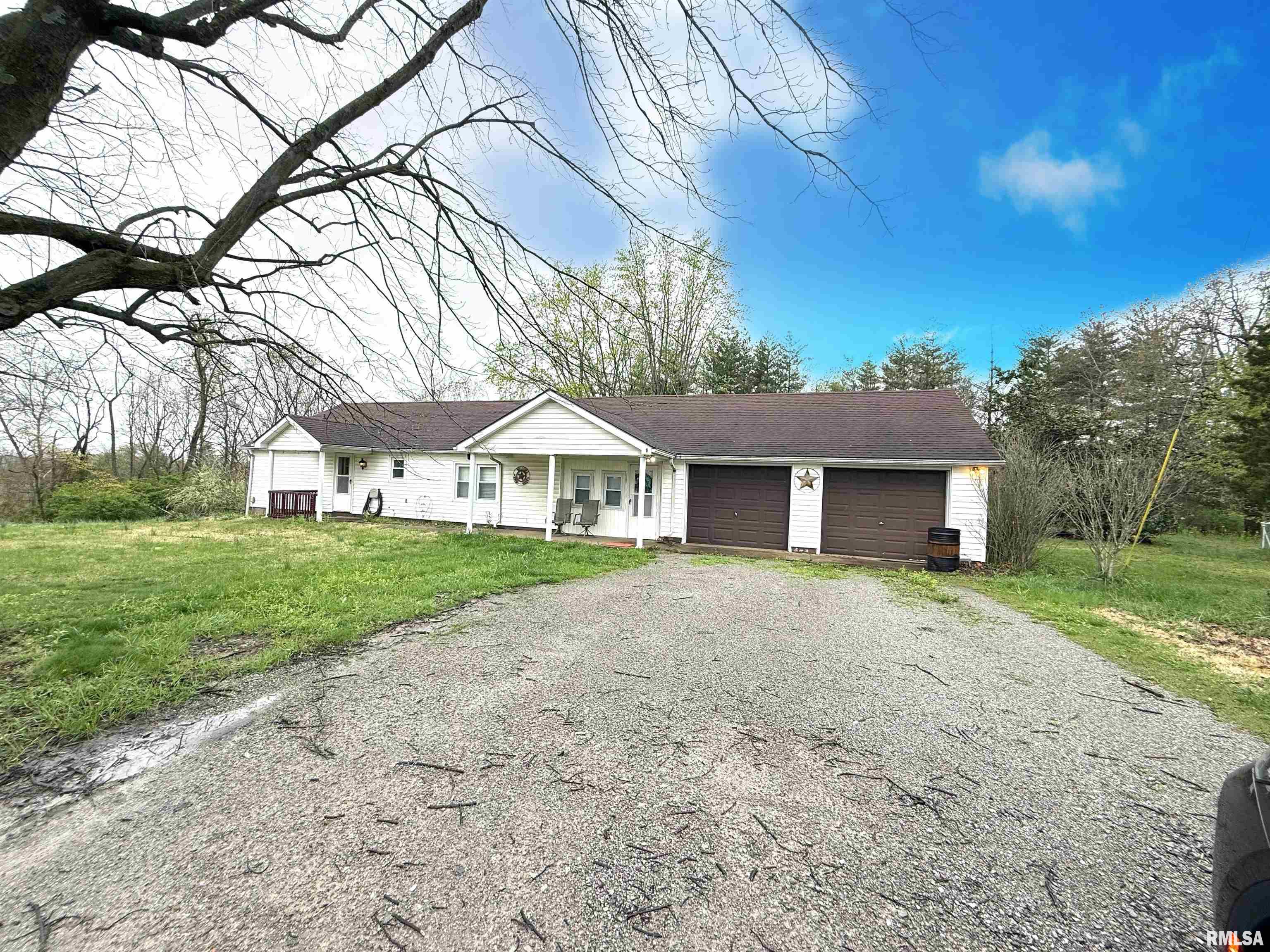 10815 Saraville Road, Marion, Illinois image 2