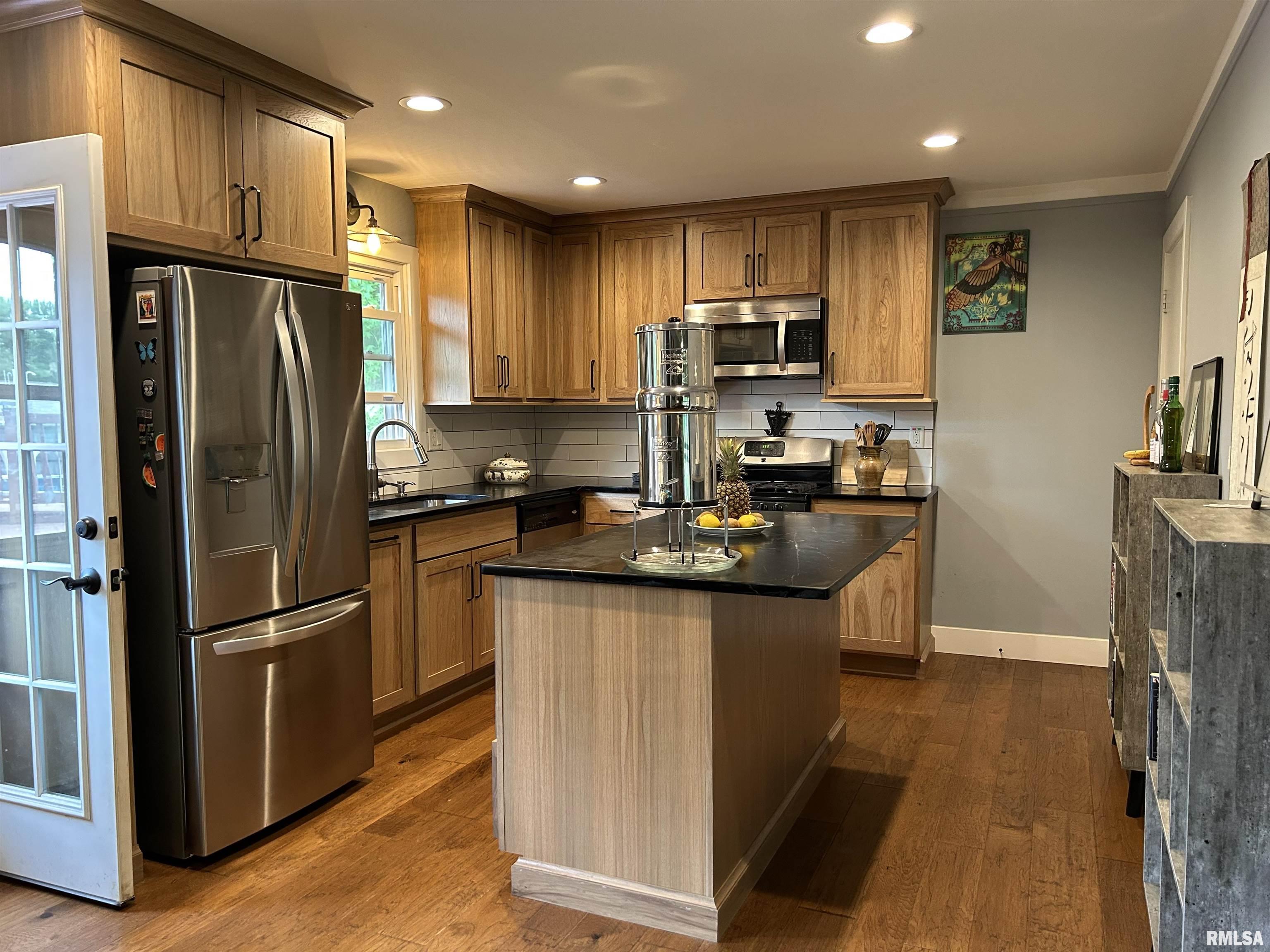 1404 W Taylor Drive, Carbondale, Illinois image 8