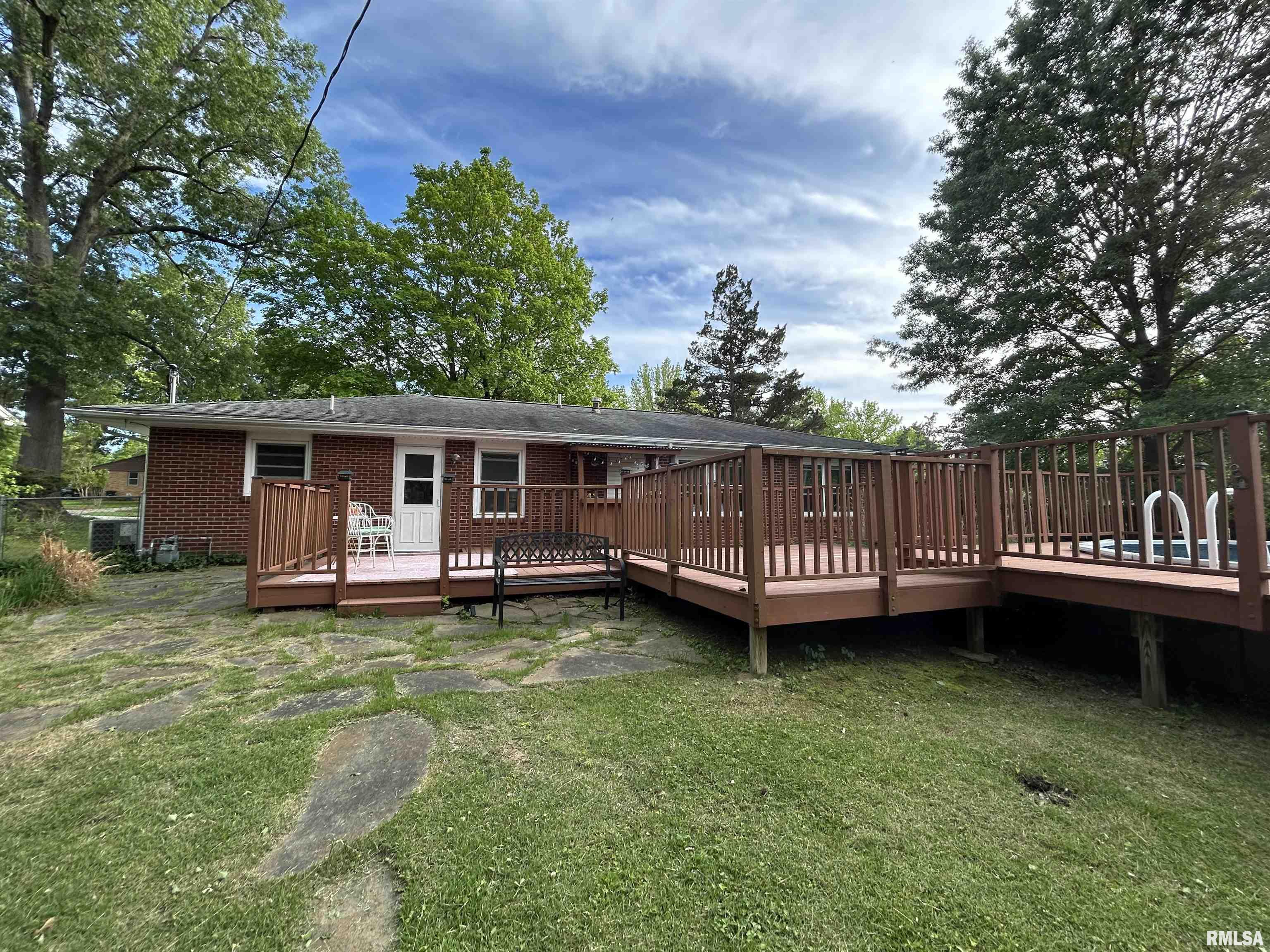 1404 W Taylor Drive, Carbondale, Illinois image 26