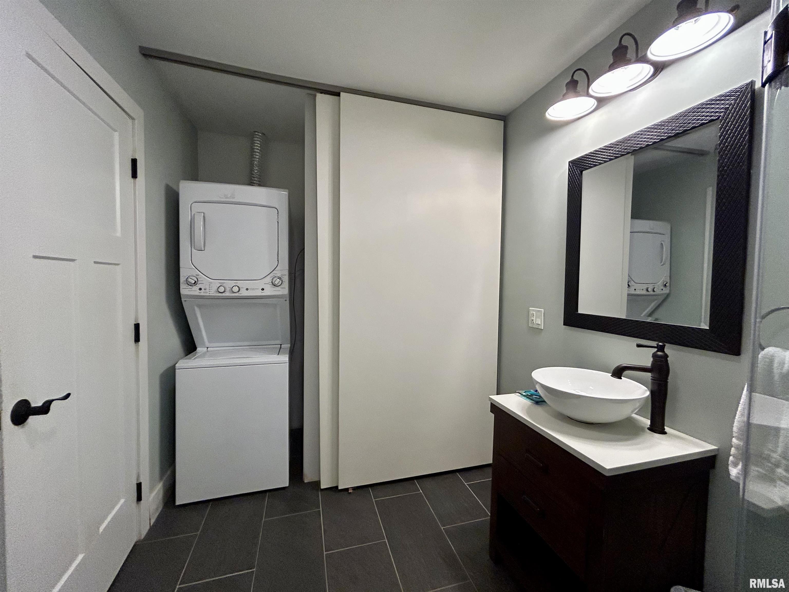 1404 W Taylor Drive, Carbondale, Illinois image 24