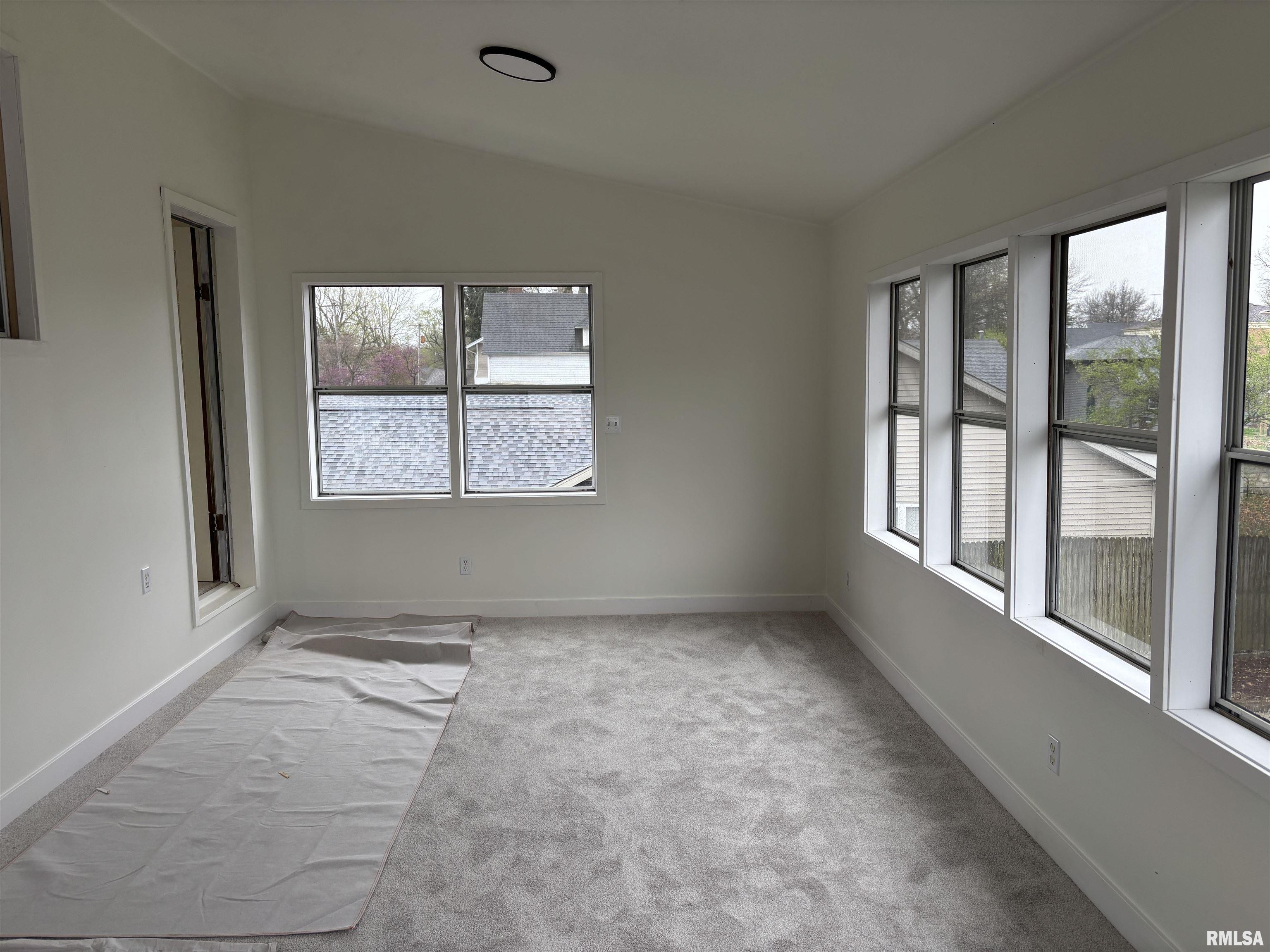 423 S Washington Street, Taylorville, Illinois image 34