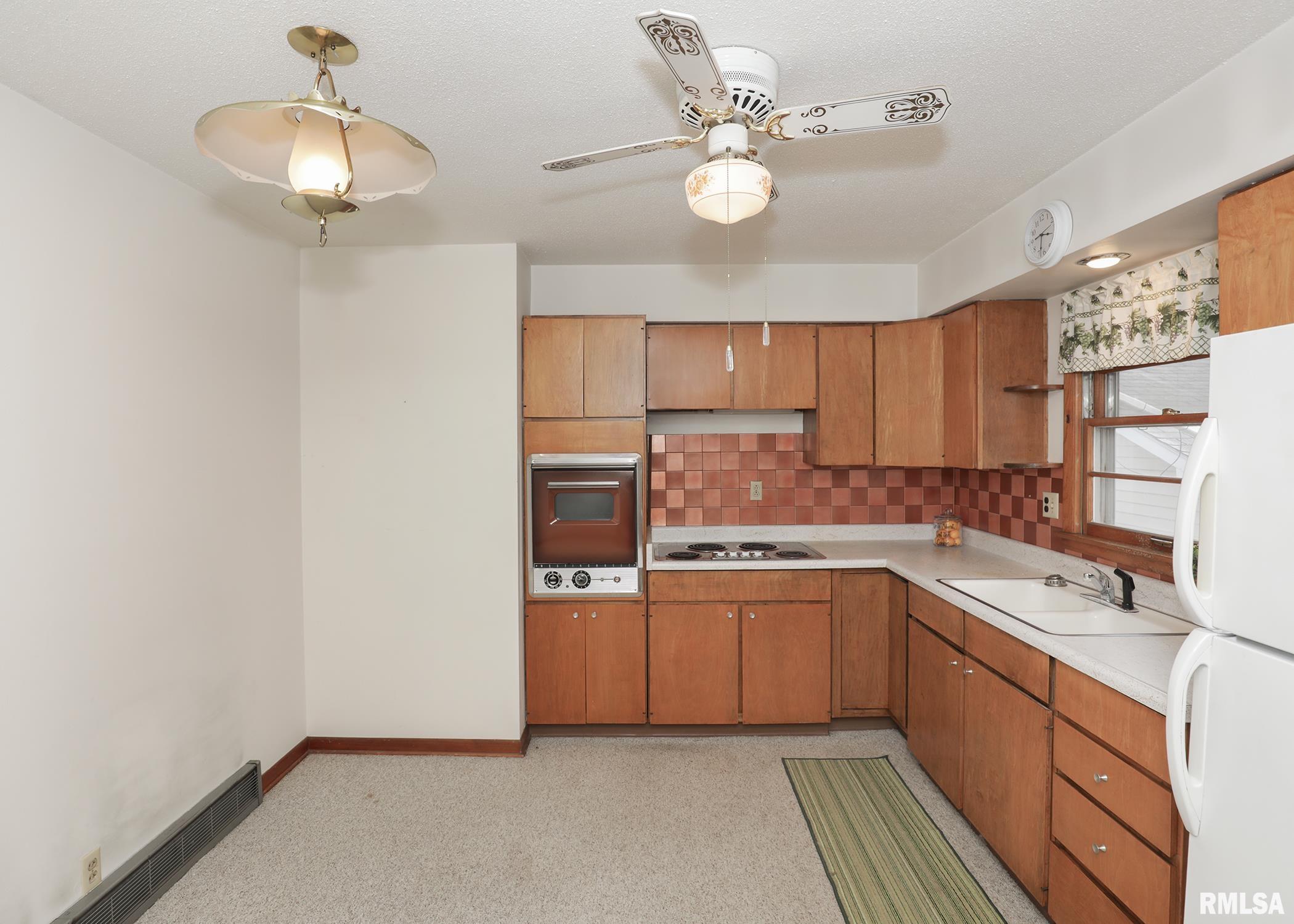 1207 7th Street, Durant, Iowa image 6