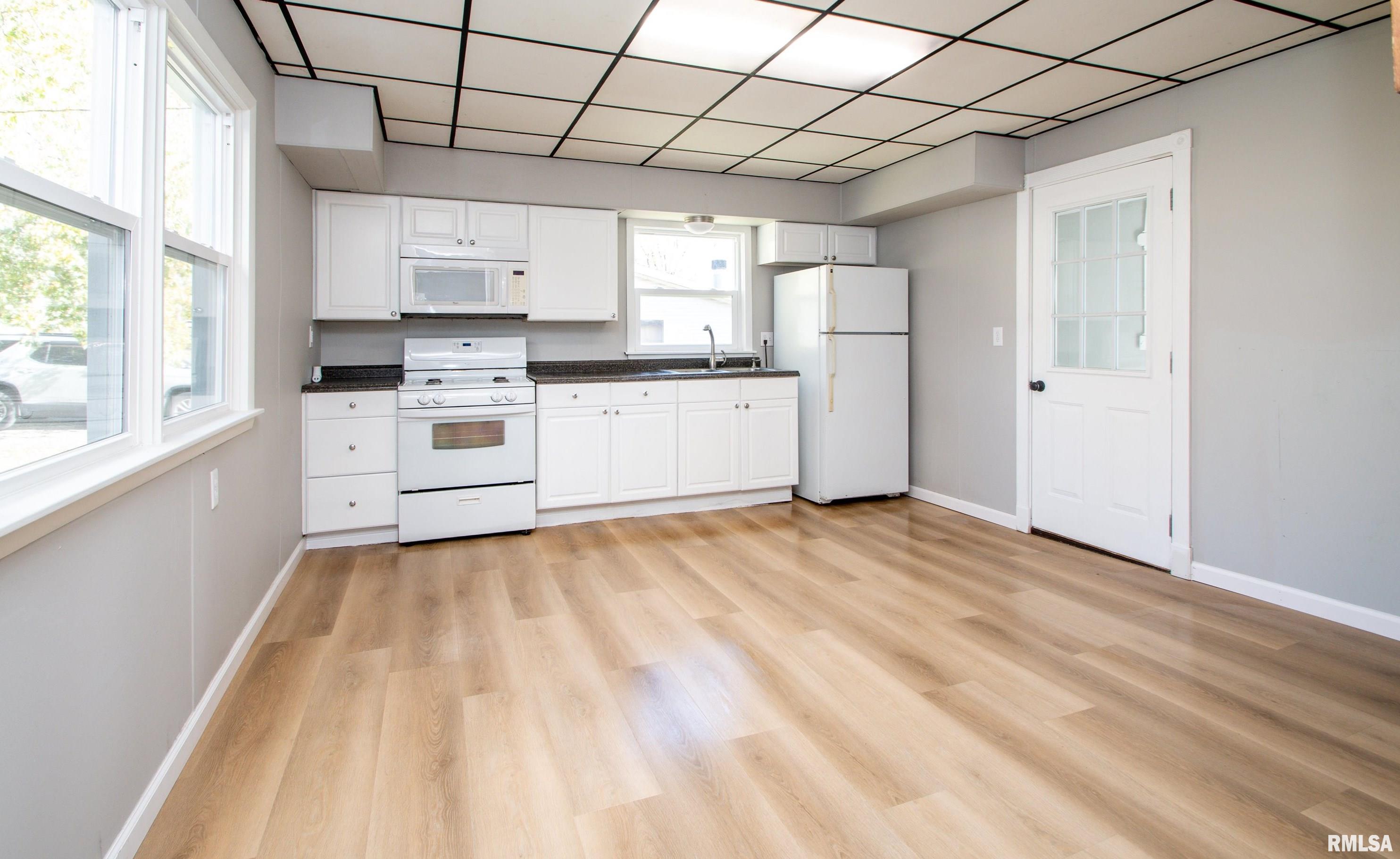 401 E Fast Avenue, Mackinaw, Illinois image 11