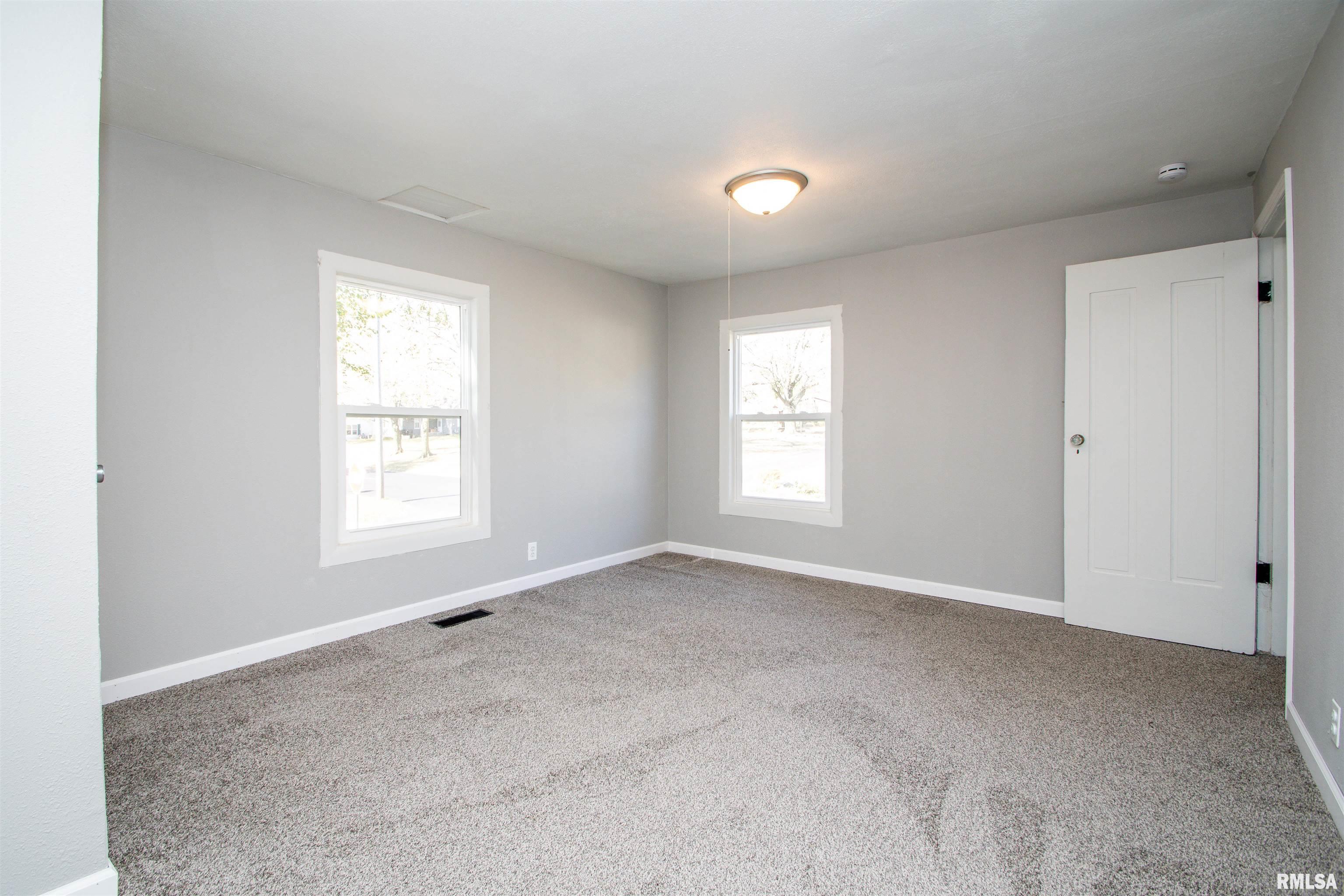 401 E Fast Avenue, Mackinaw, Illinois image 16