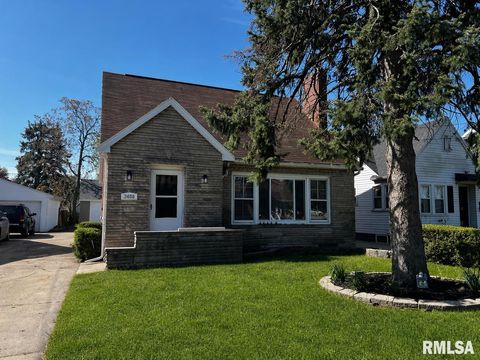 Photo of 2408 W ROHMANN Avenue, West Peoria, IL 61604 (MLS # PA1266026)