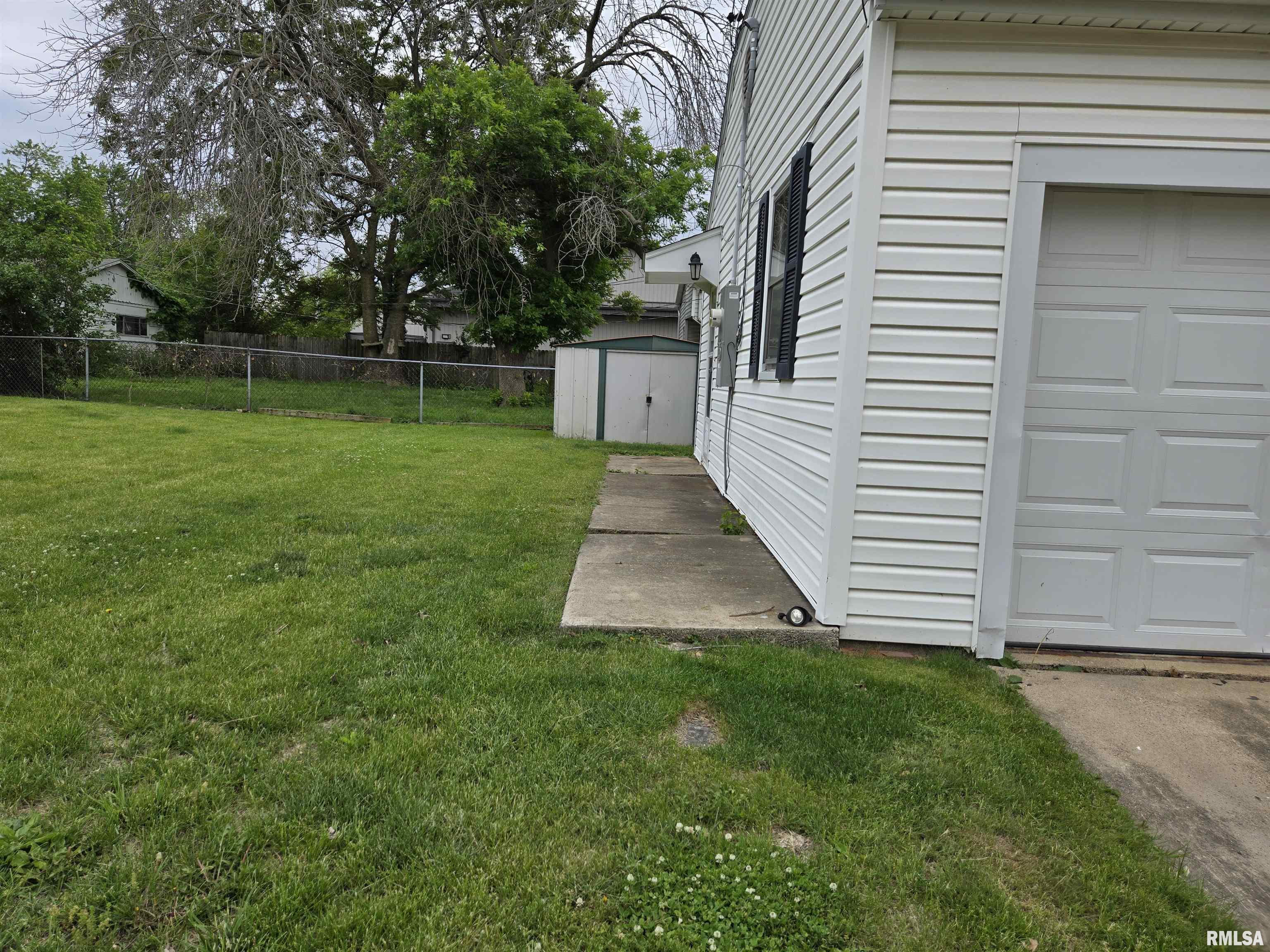 605 S Main Street, Canton, Illinois image 26