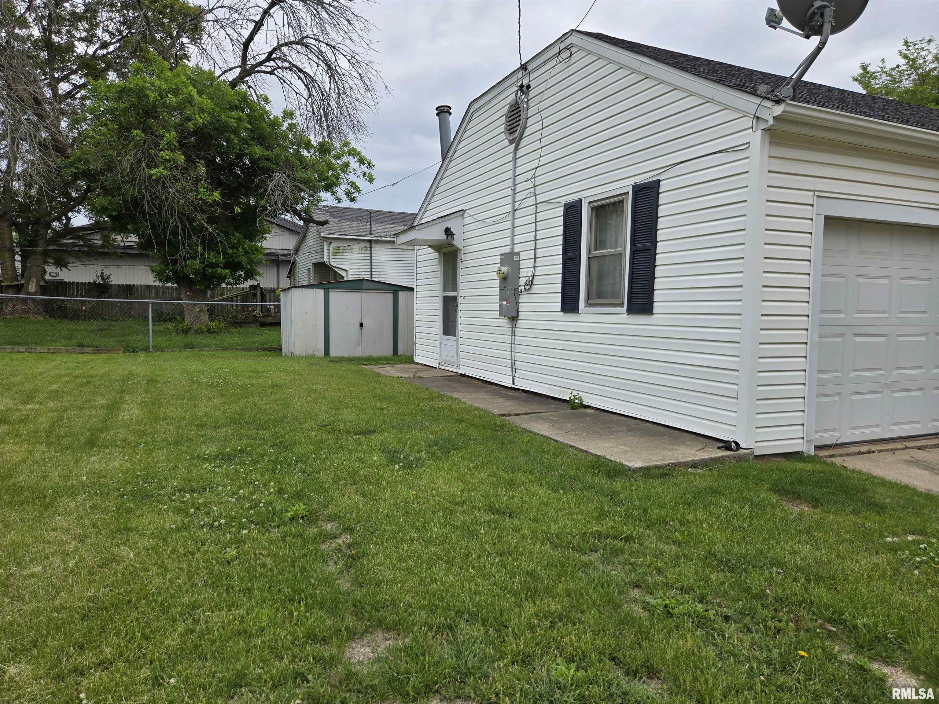 605 S Main Street, Canton, Illinois image 27