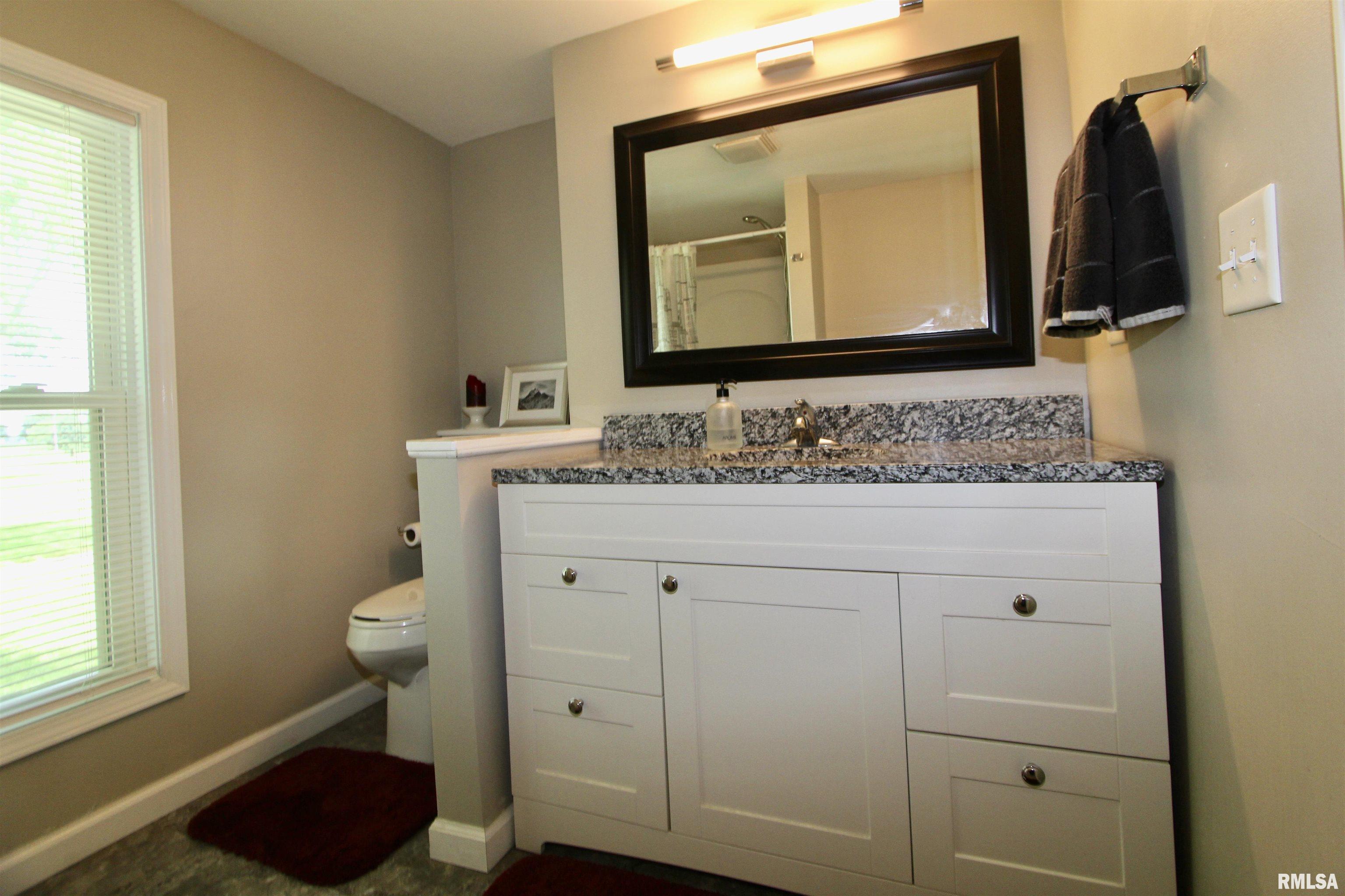 14701 N Old Galena Road, Chillicothe, Illinois image 37