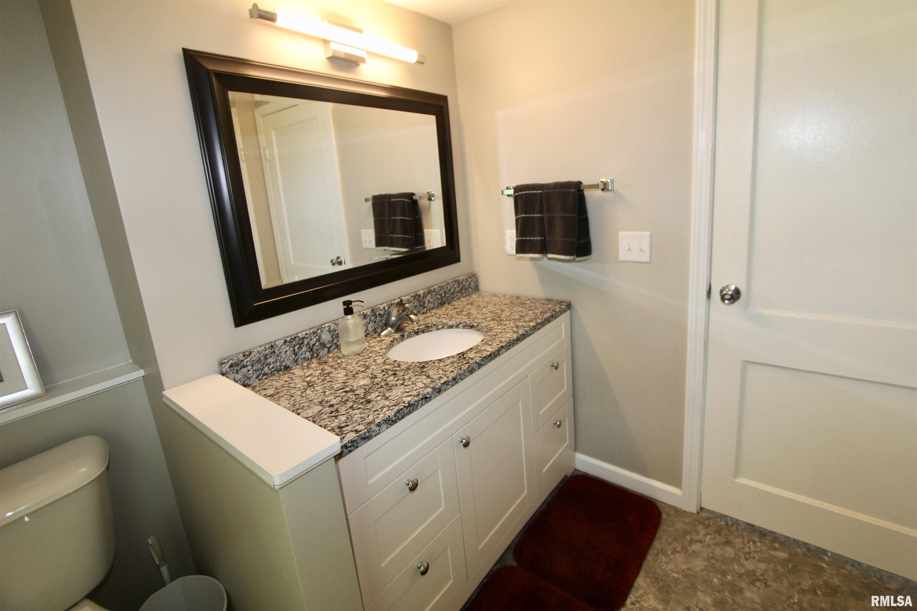 14701 N Old Galena Road, Chillicothe, Illinois image 39