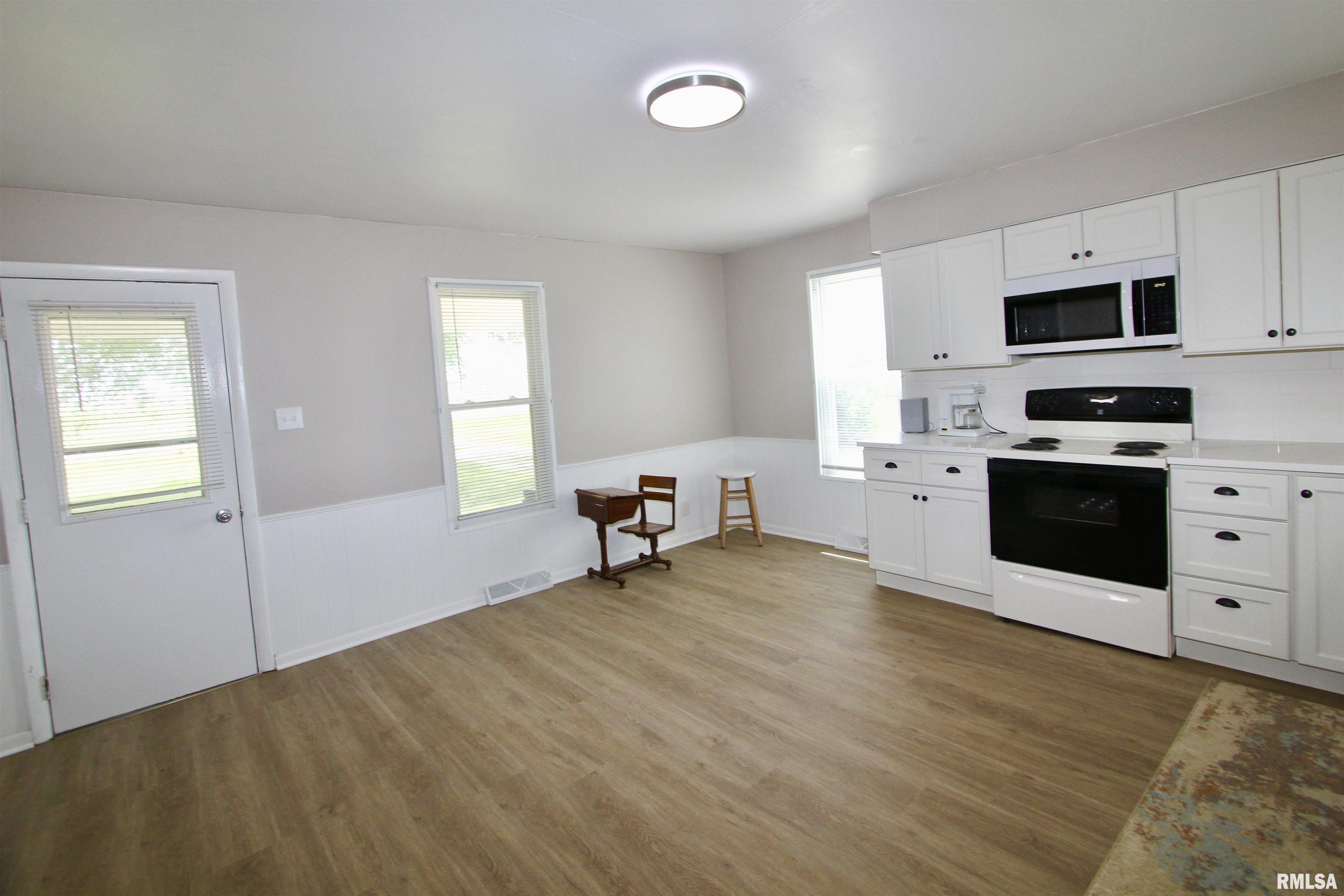 14701 N Old Galena Road, Chillicothe, Illinois image 13