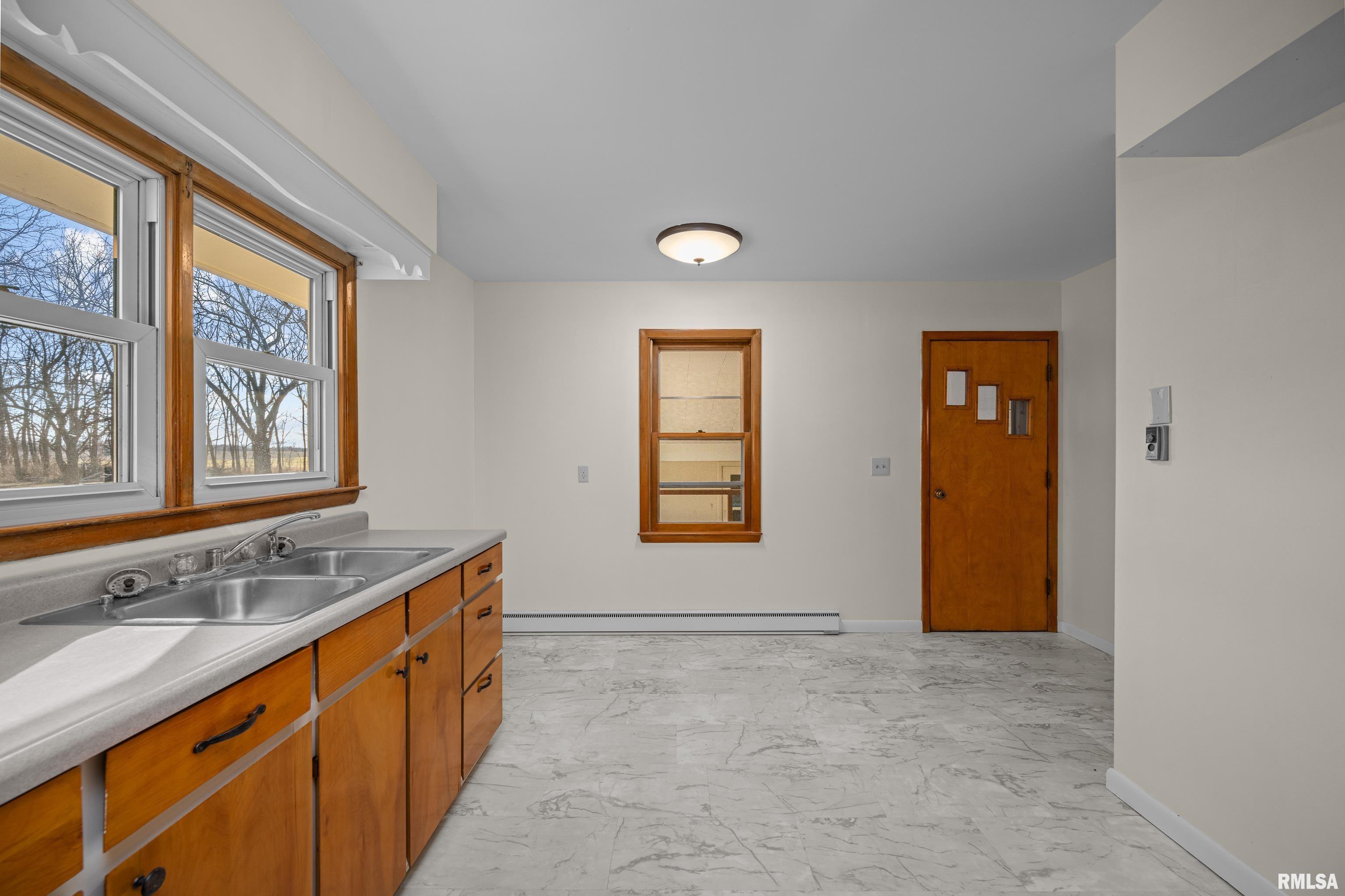 10290 One Mile Road, Thomson, Illinois image 8