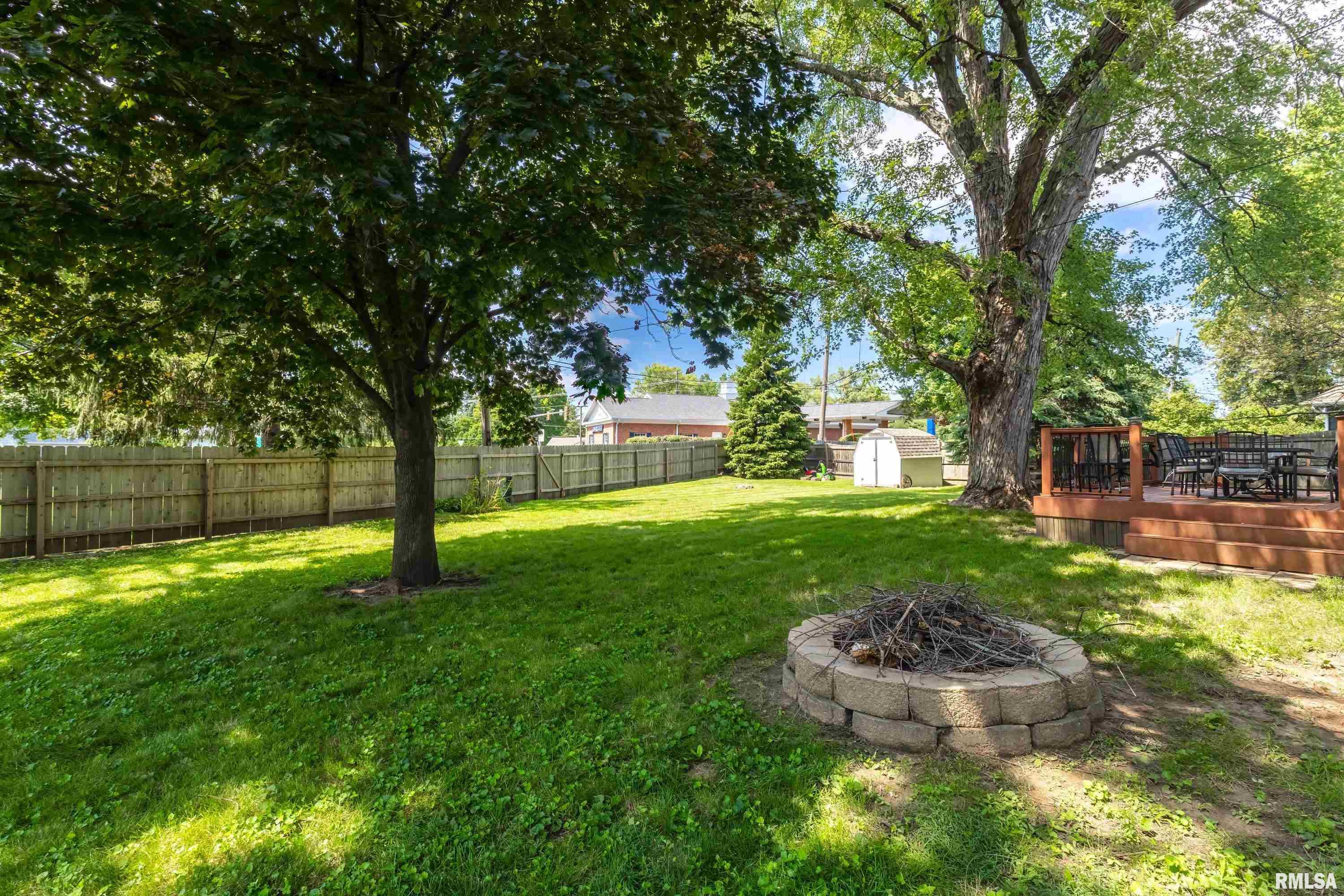 1900 Valley Vista Drive, Bettendorf, Iowa image 32