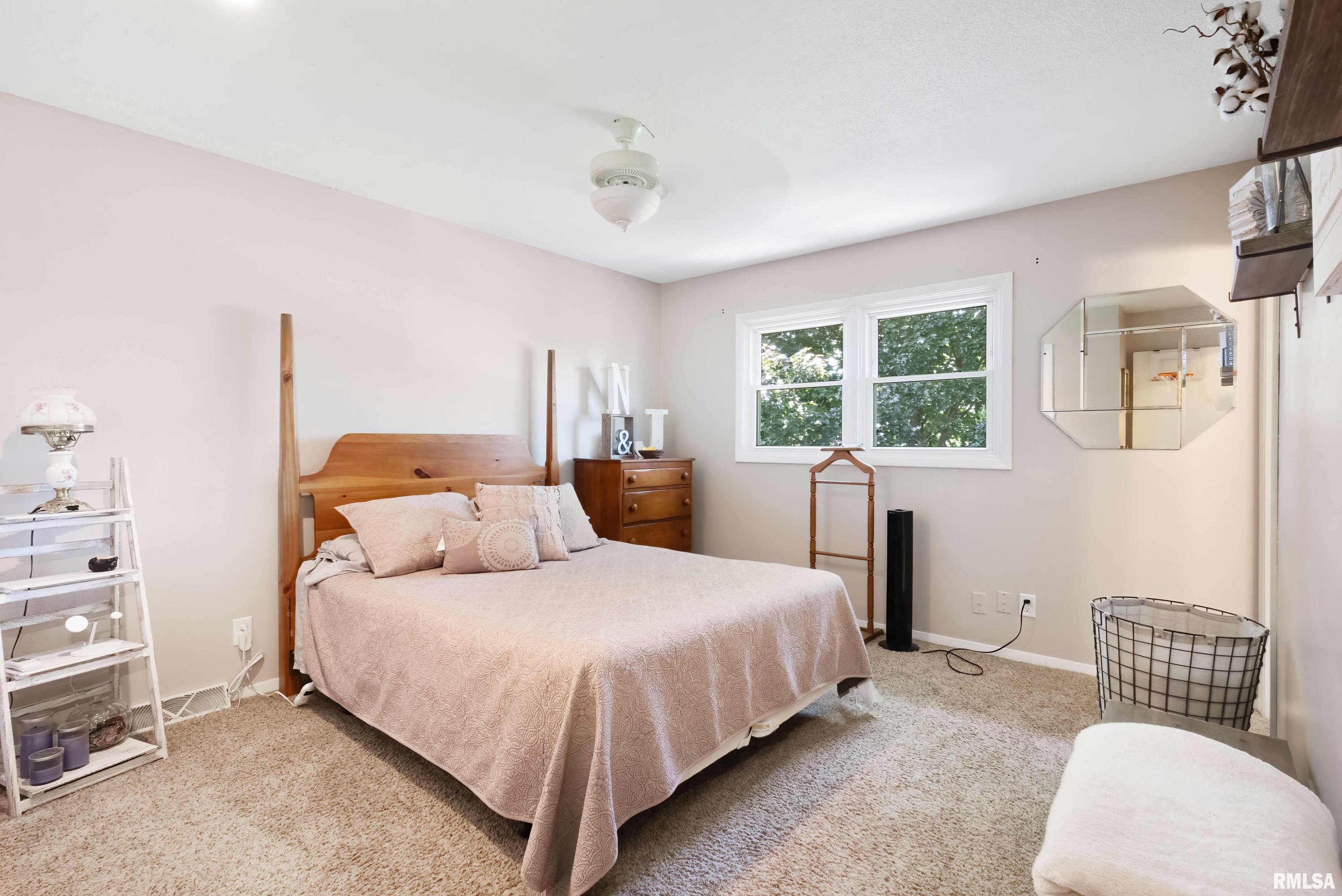 1900 Valley Vista Drive, Bettendorf, Iowa image 21