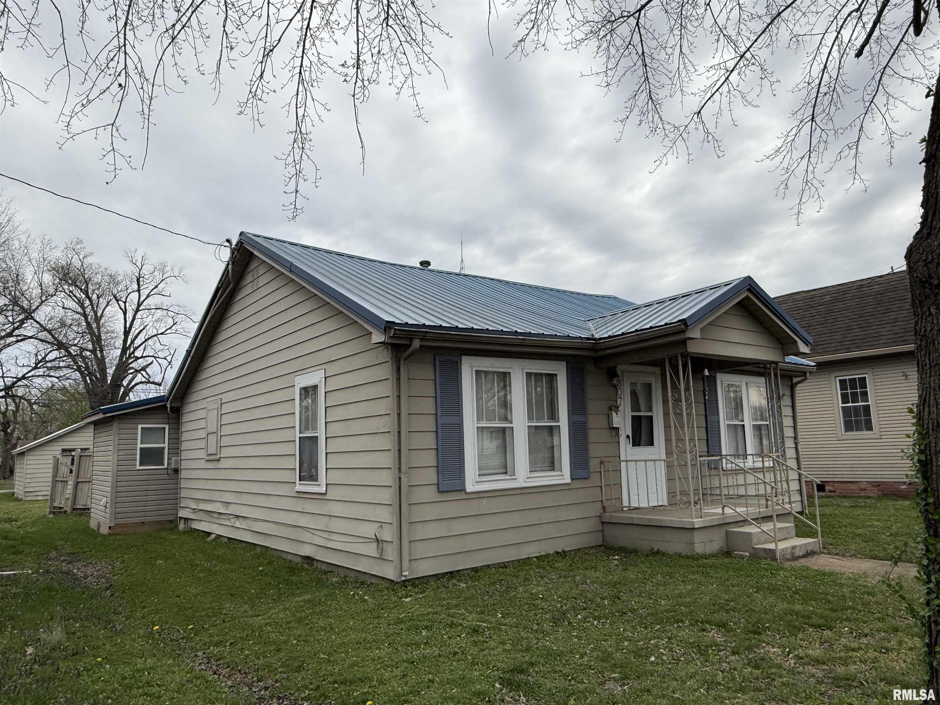 807 E 5th Street, Metropolis, Illinois image 2