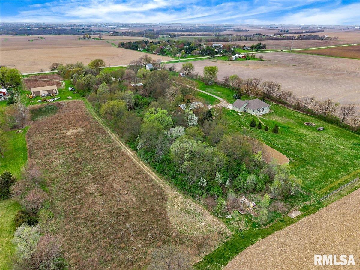 13422 N State Route 40, Dunlap, Illinois image 17