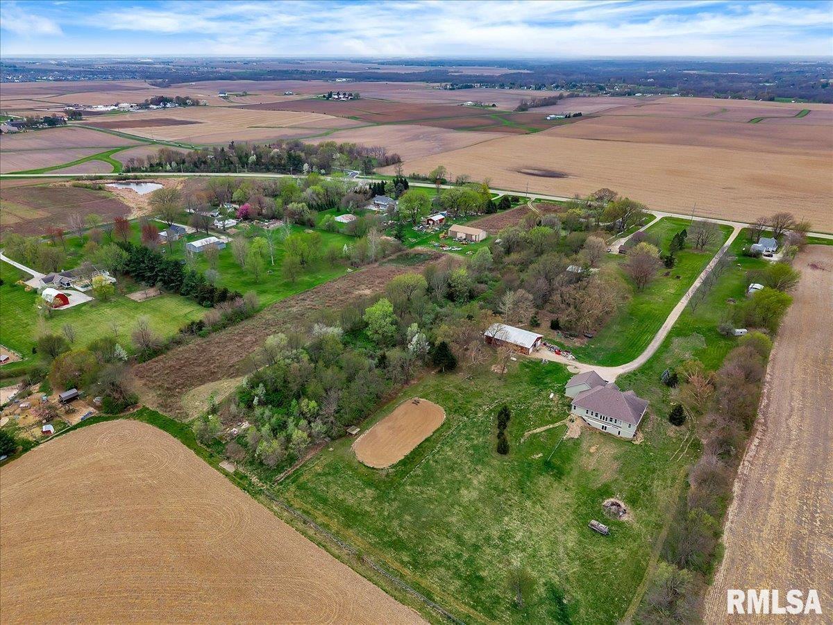 13422 N State Route 40, Dunlap, Illinois image 9