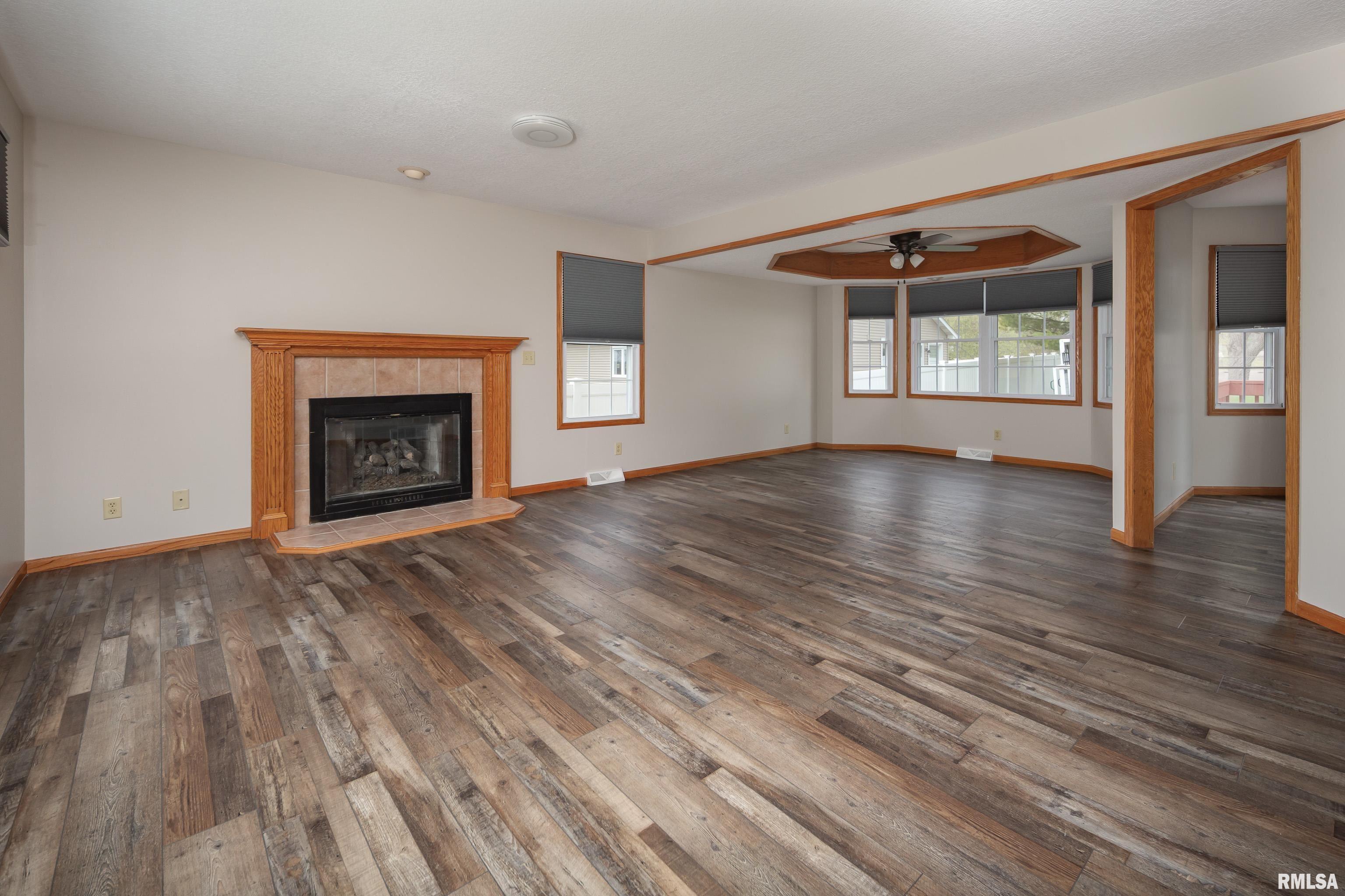822 N 4th Street, Le Claire, Iowa image 9