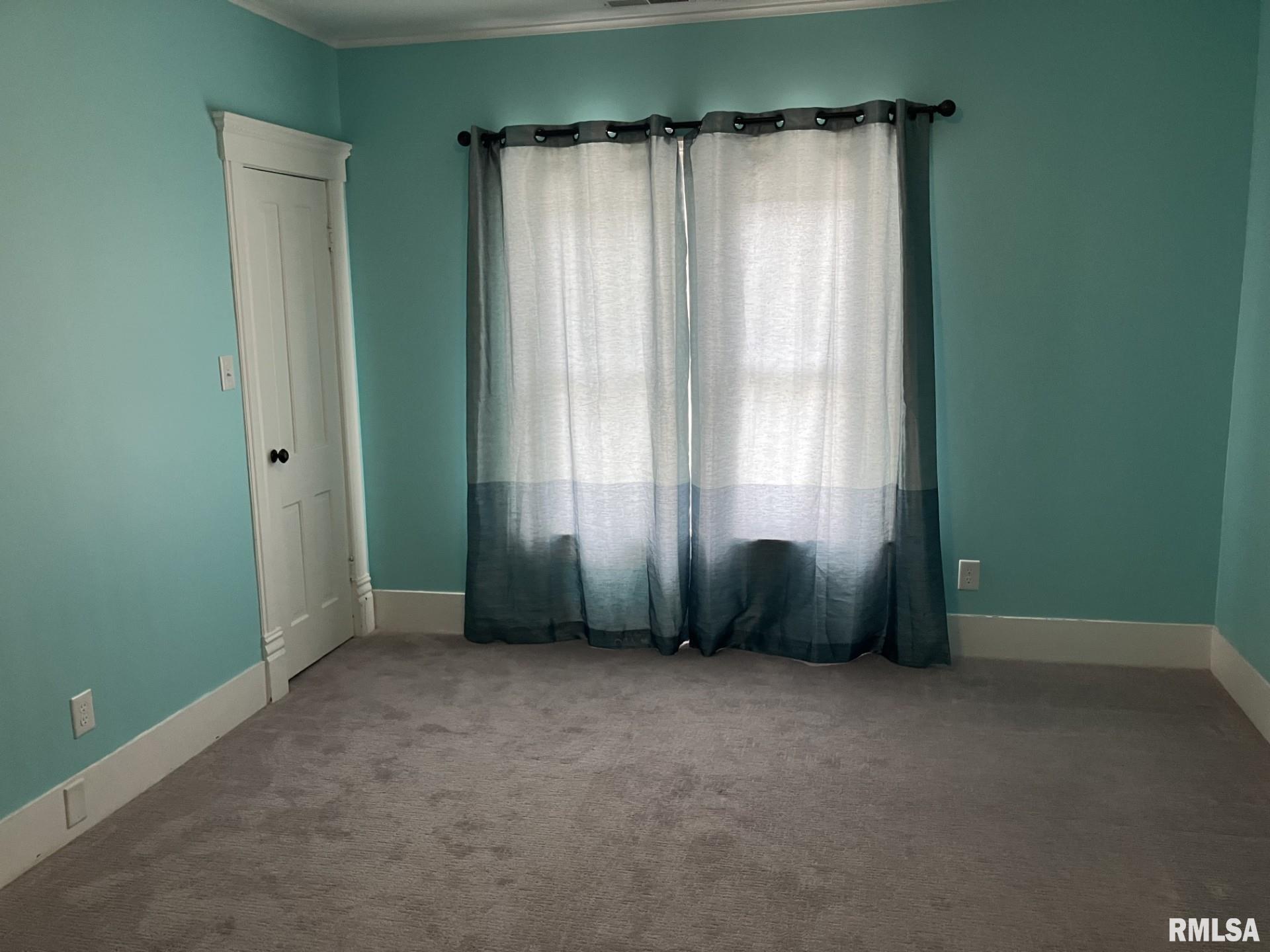 155 E Gossett Street, Roseville, Illinois image 41