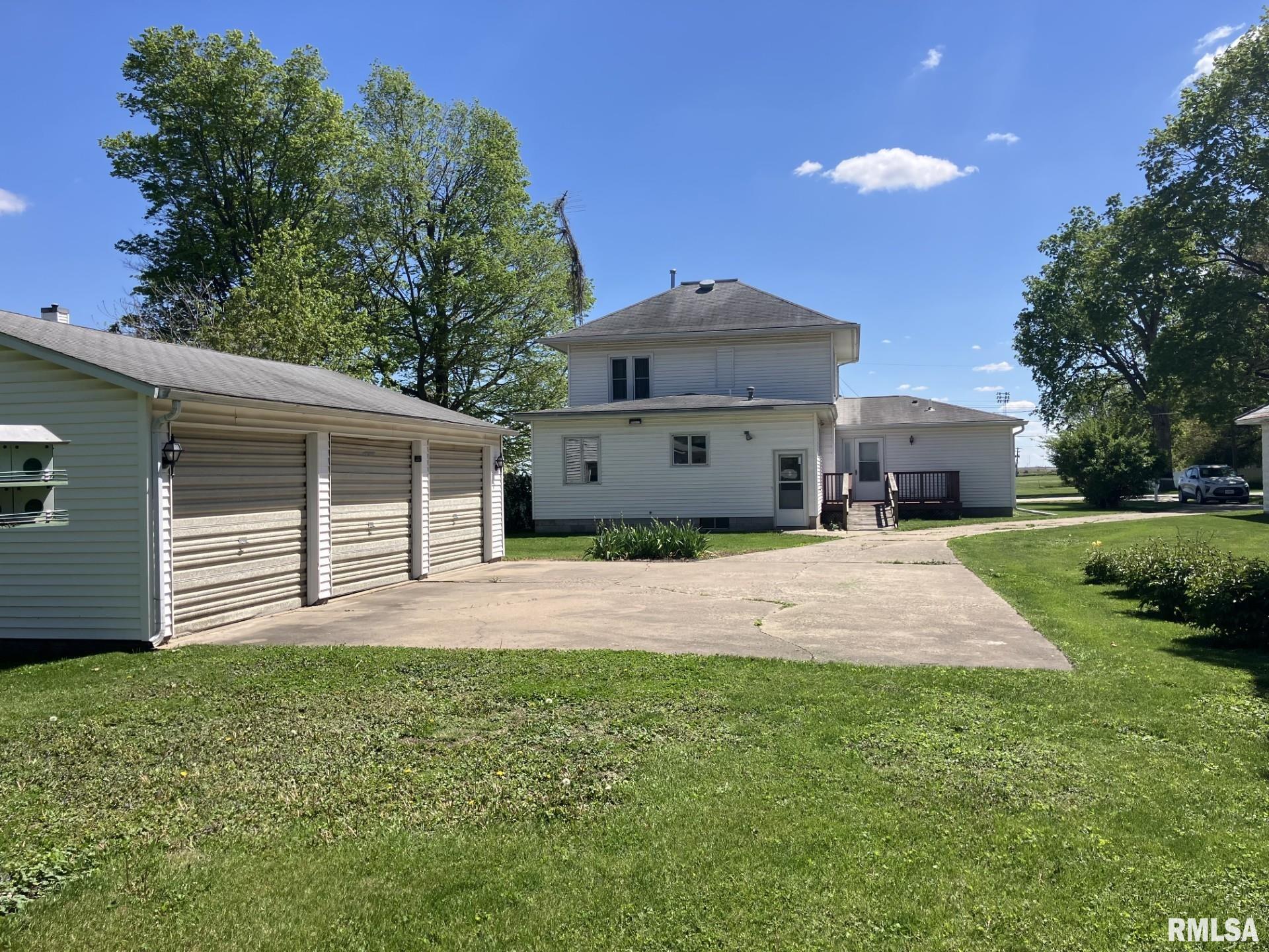 155 E Gossett Street, Roseville, Illinois image 6