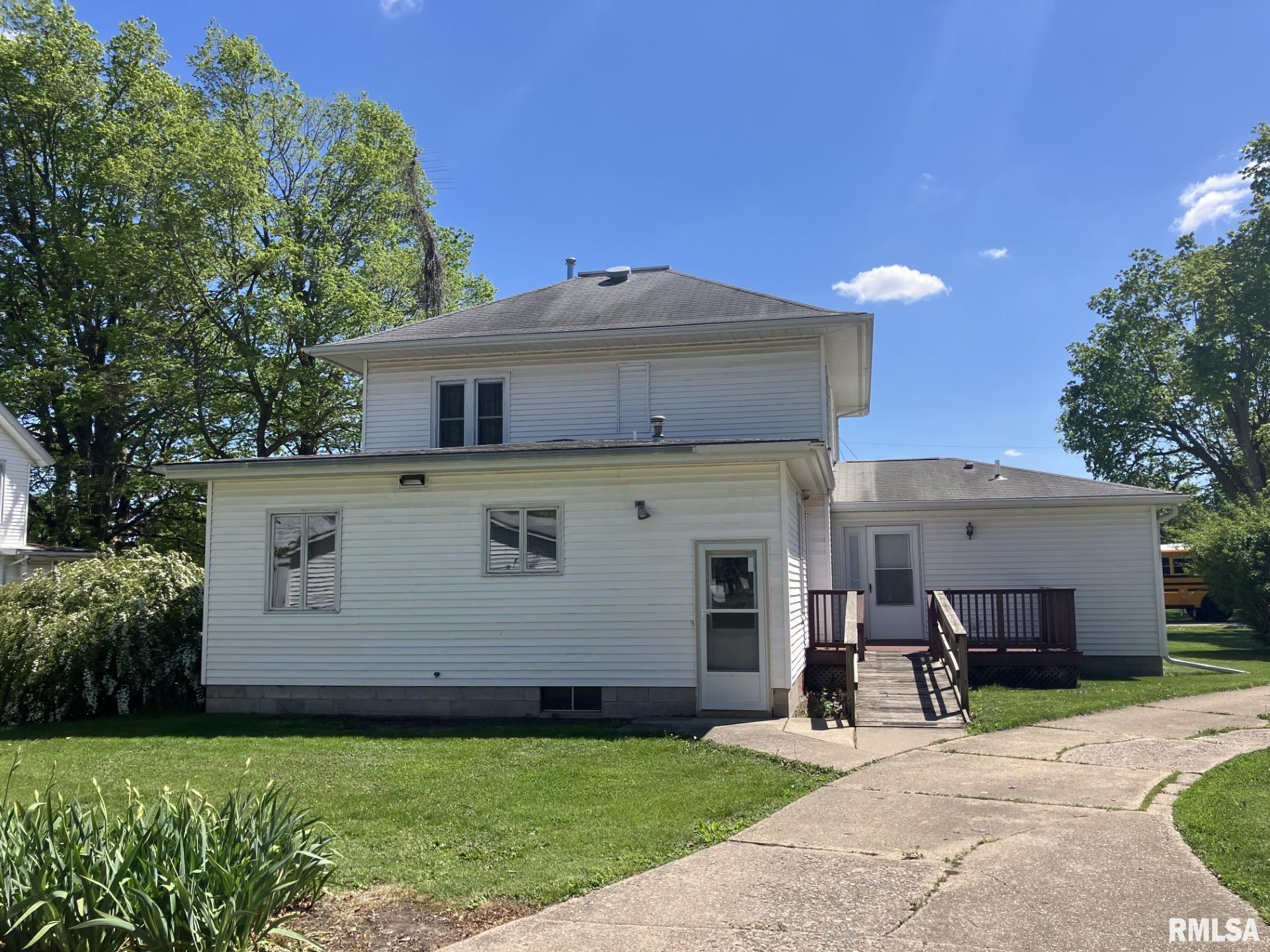 155 E Gossett Street, Roseville, Illinois image 4