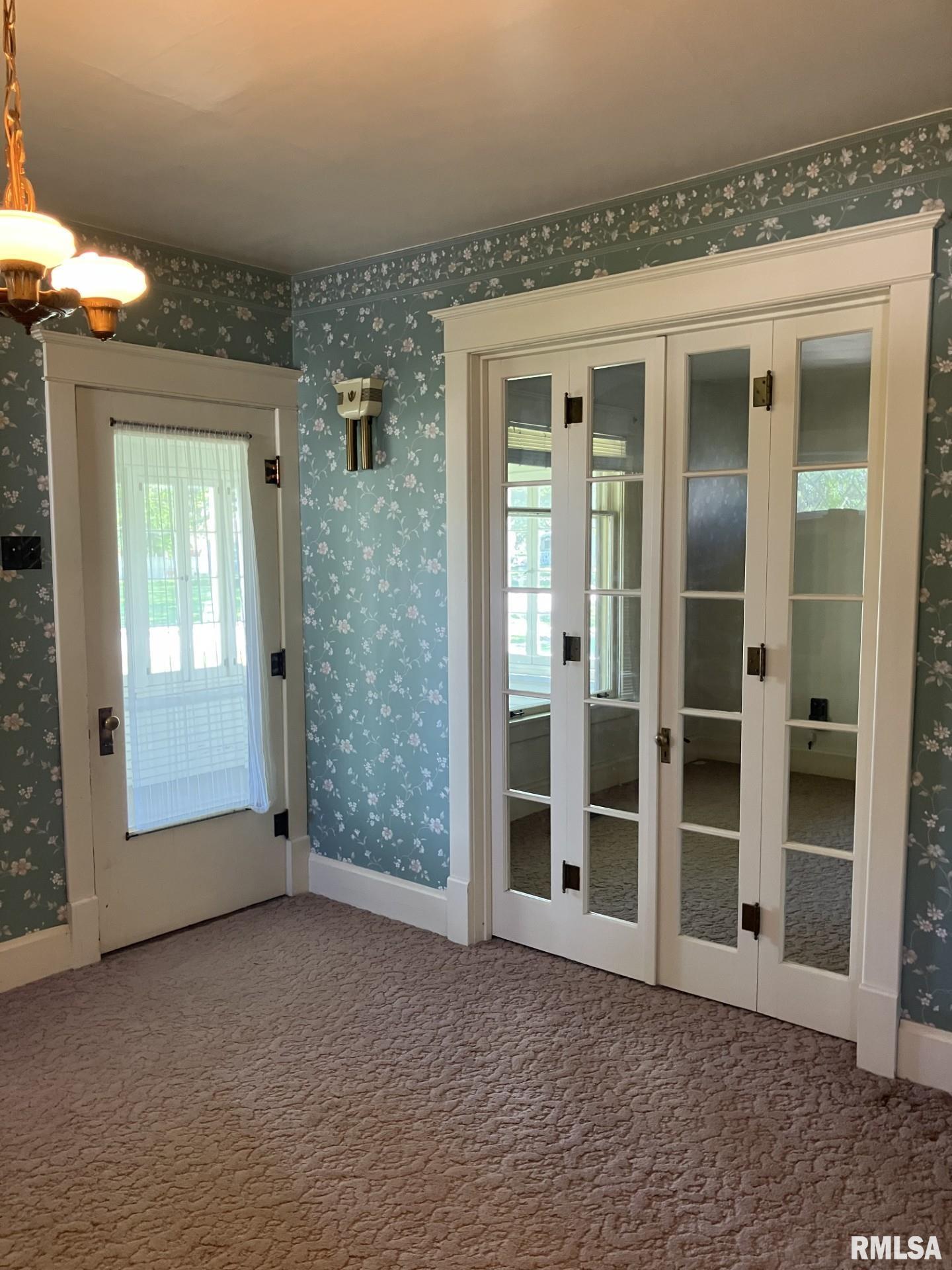 155 E Gossett Street, Roseville, Illinois image 15