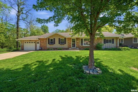 Homes For Sale - 4902 W Hopewood Lane<br/> Peoria County, Peoria, IL 61607
