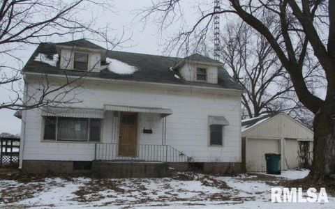 Homes For Sale - 116 N Griffin Street<br/> Macomb, IL 61455